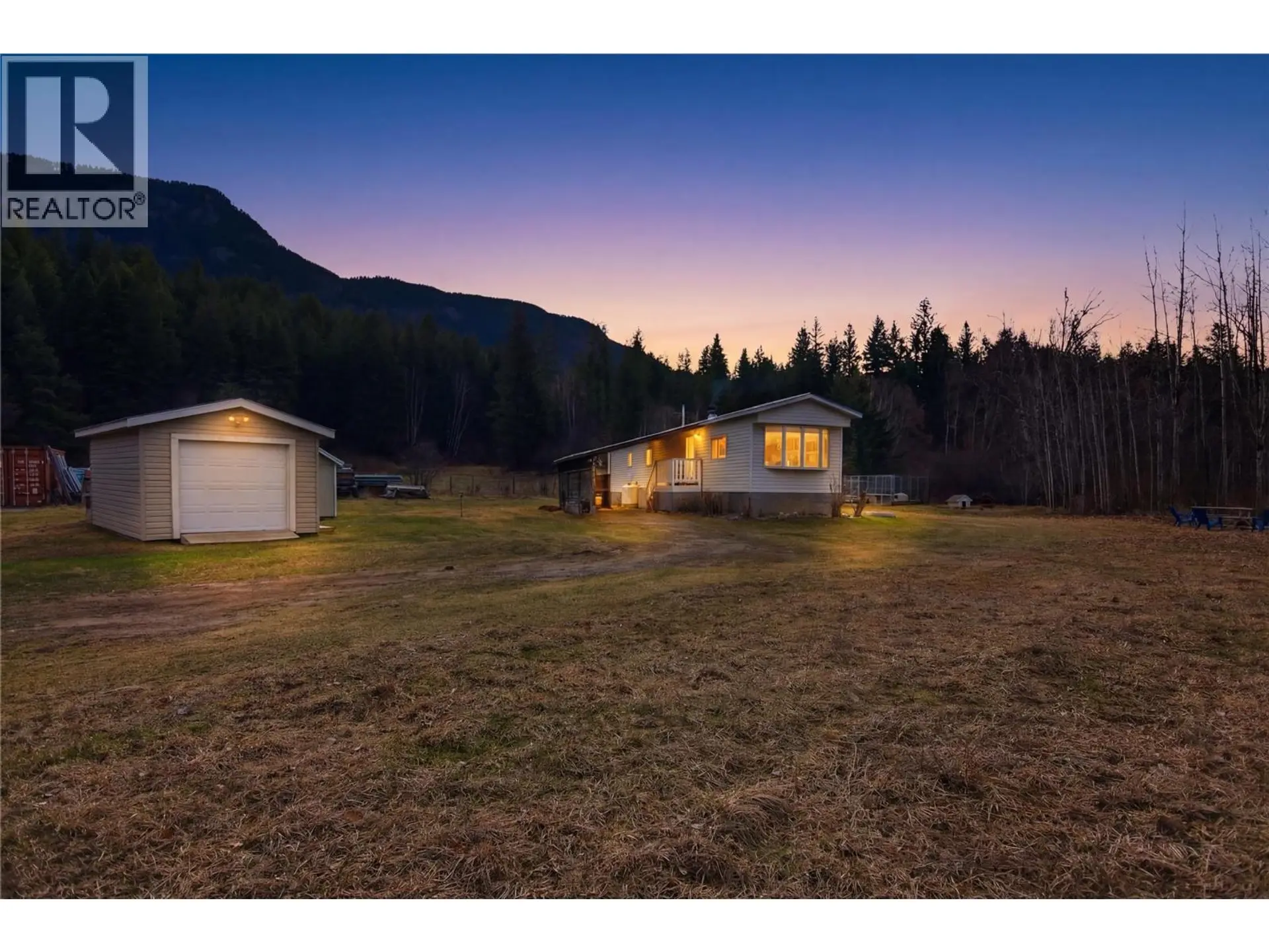 Property at 4048 DIXON MOUNTAIN Road, Barriere, BC