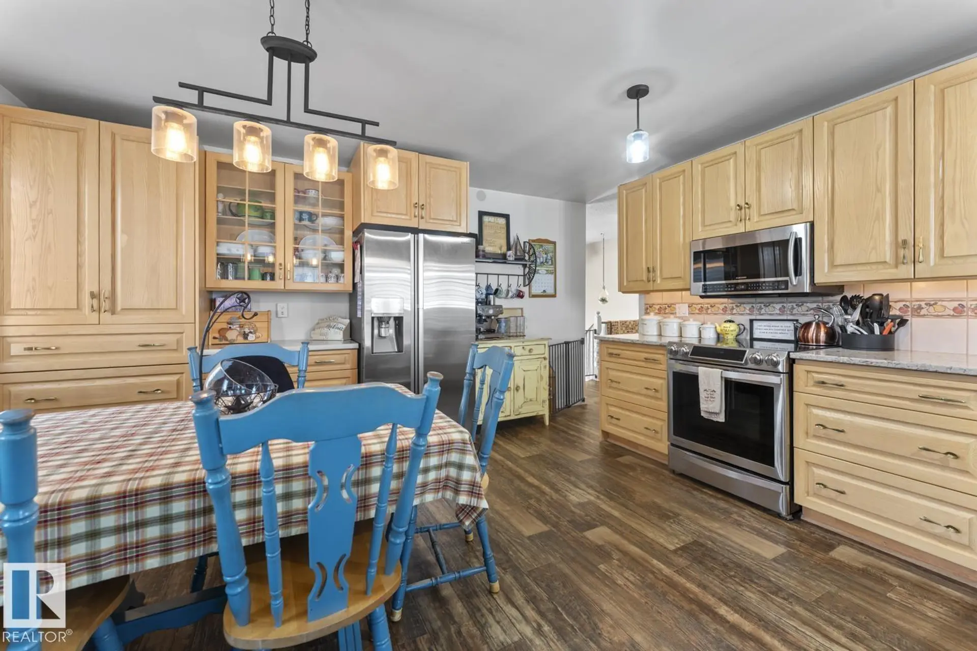 4712 49 AV - Image 5