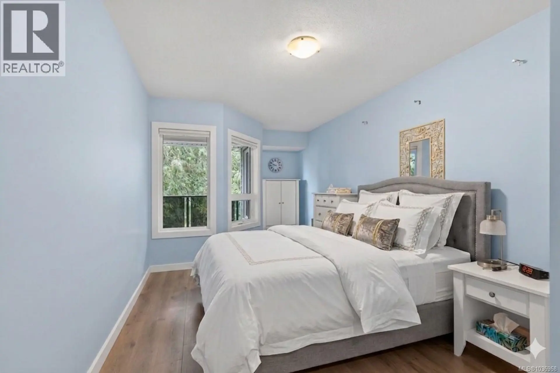 #7 219 Fern Rd W - Image 12
