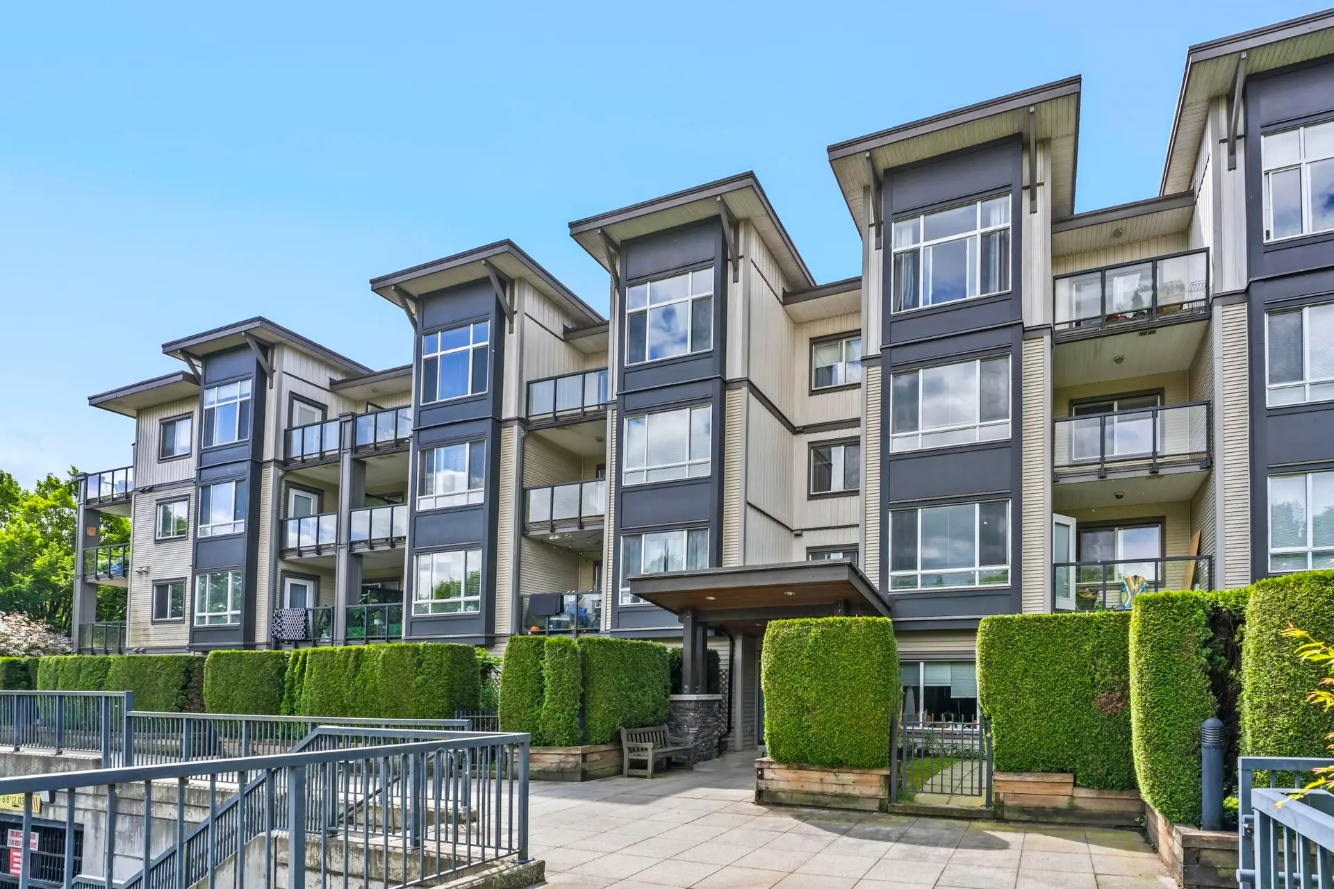 Property at #306 2943 Nelson Place, Abbotsford, BC