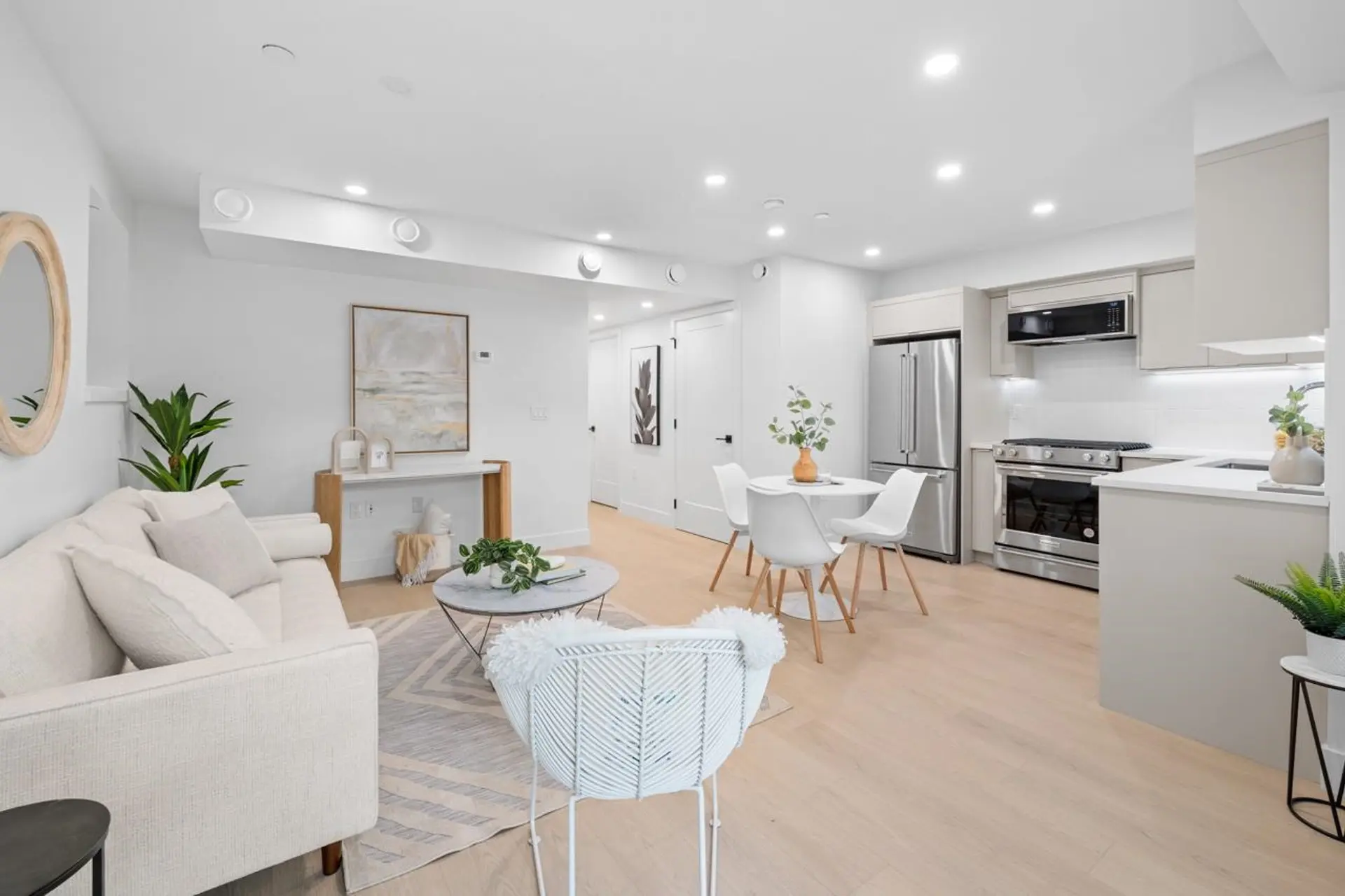 #101 2135 E Pender Street - Image 2