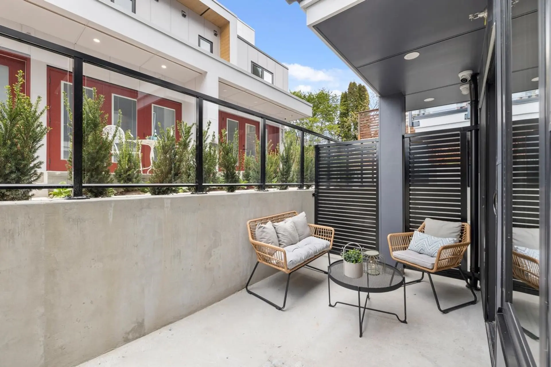 #101 2135 E Pender Street - Image 17