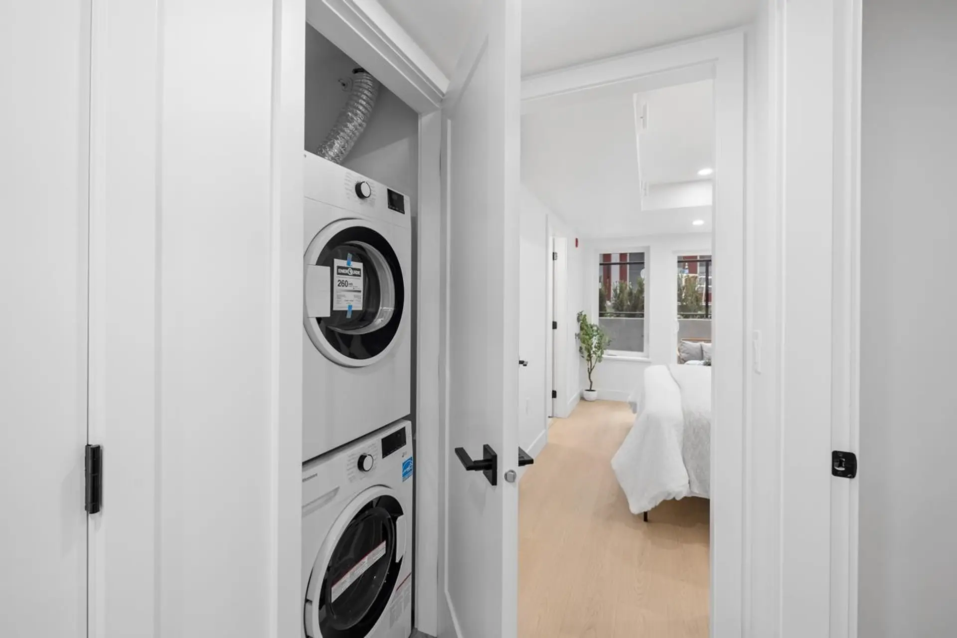 #101 2135 E Pender Street - Image 14