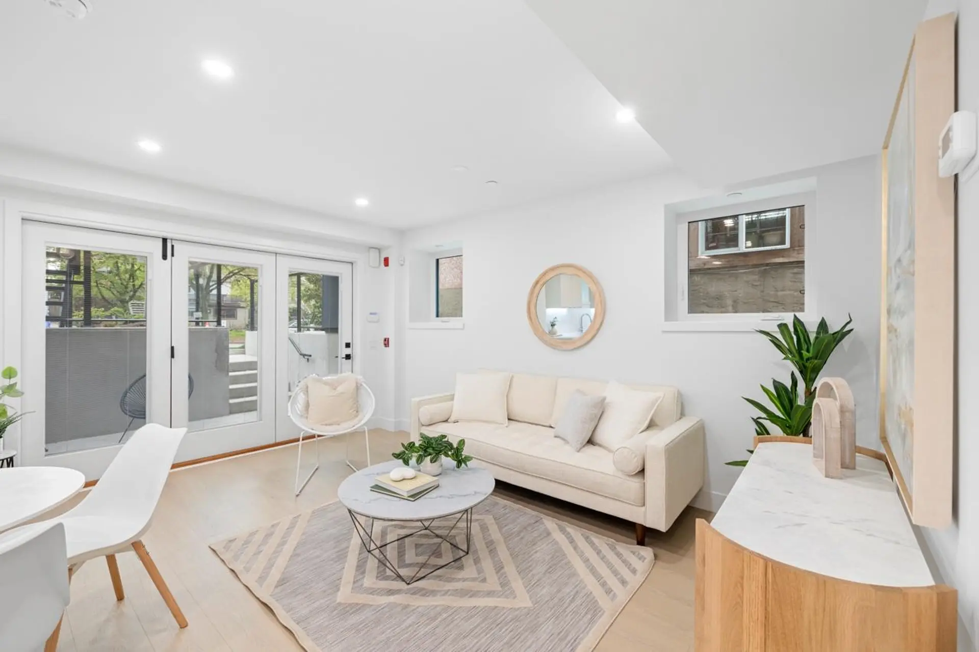 #101 2135 E Pender Street - Image 4
