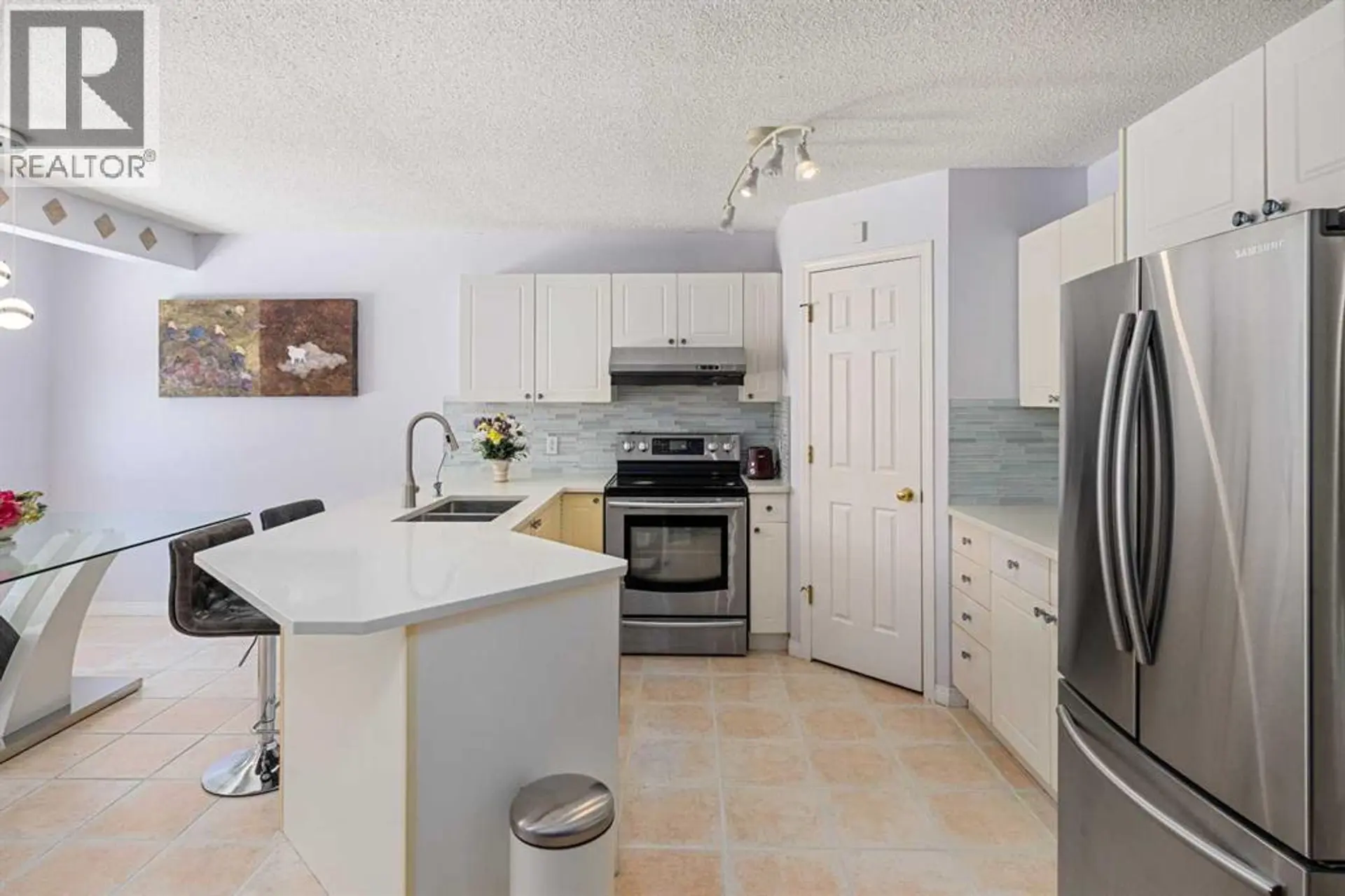 271 Citadel Meadow Grove NW - Image 2