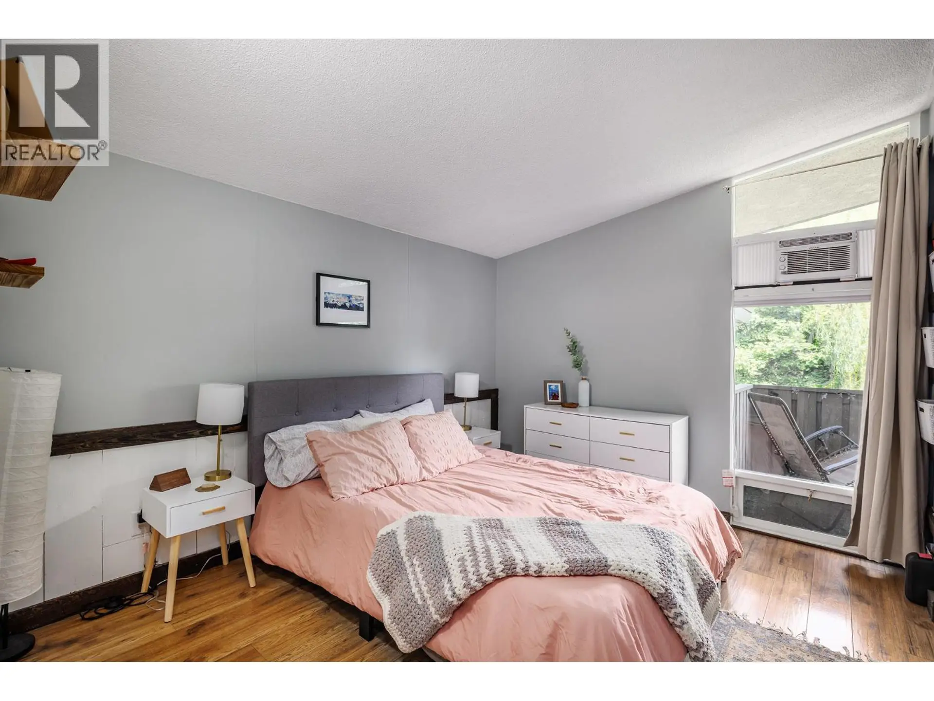 #17 353 Boyce Crescent - Image 9