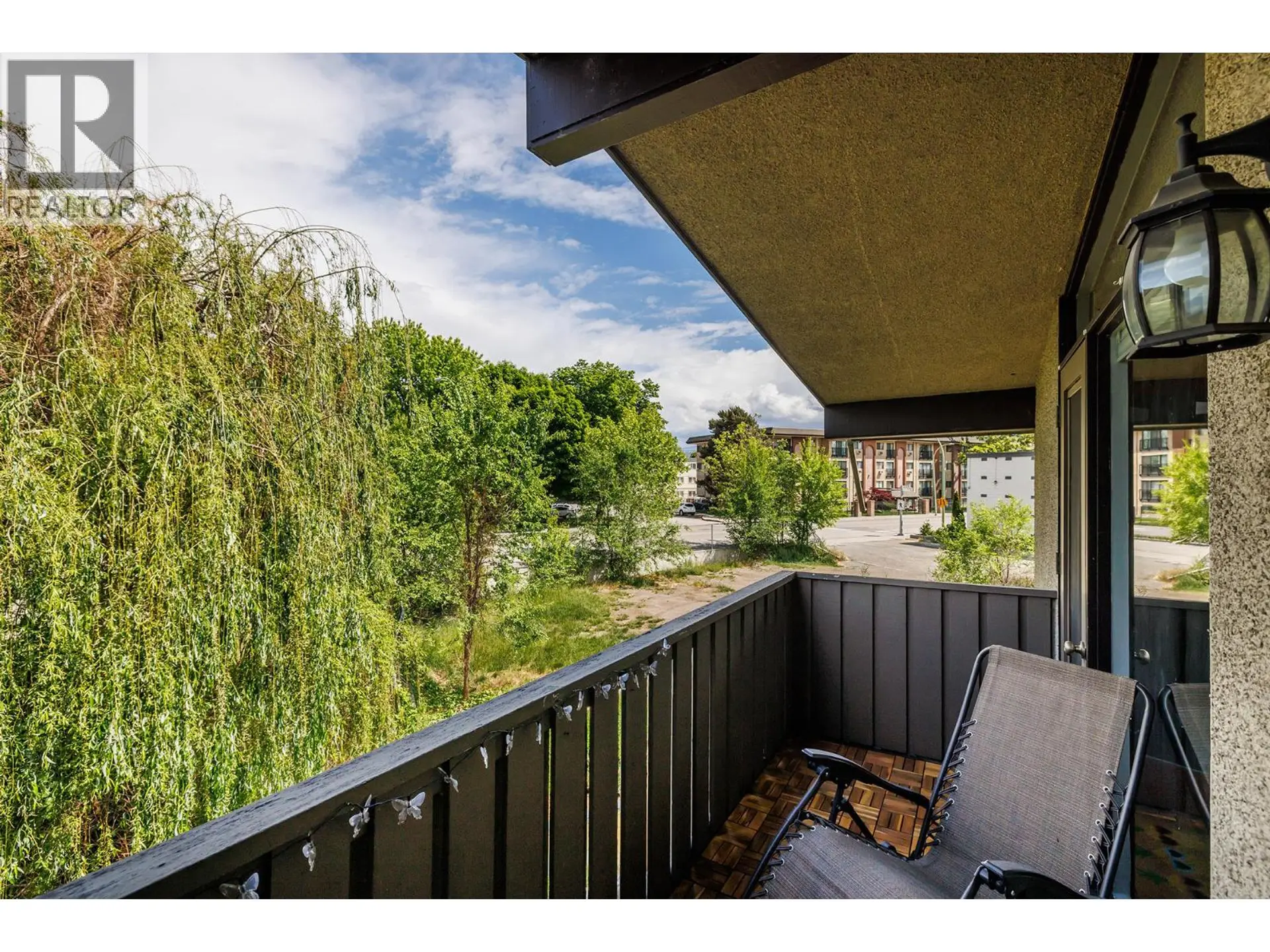 #17 353 Boyce Crescent - Image 13