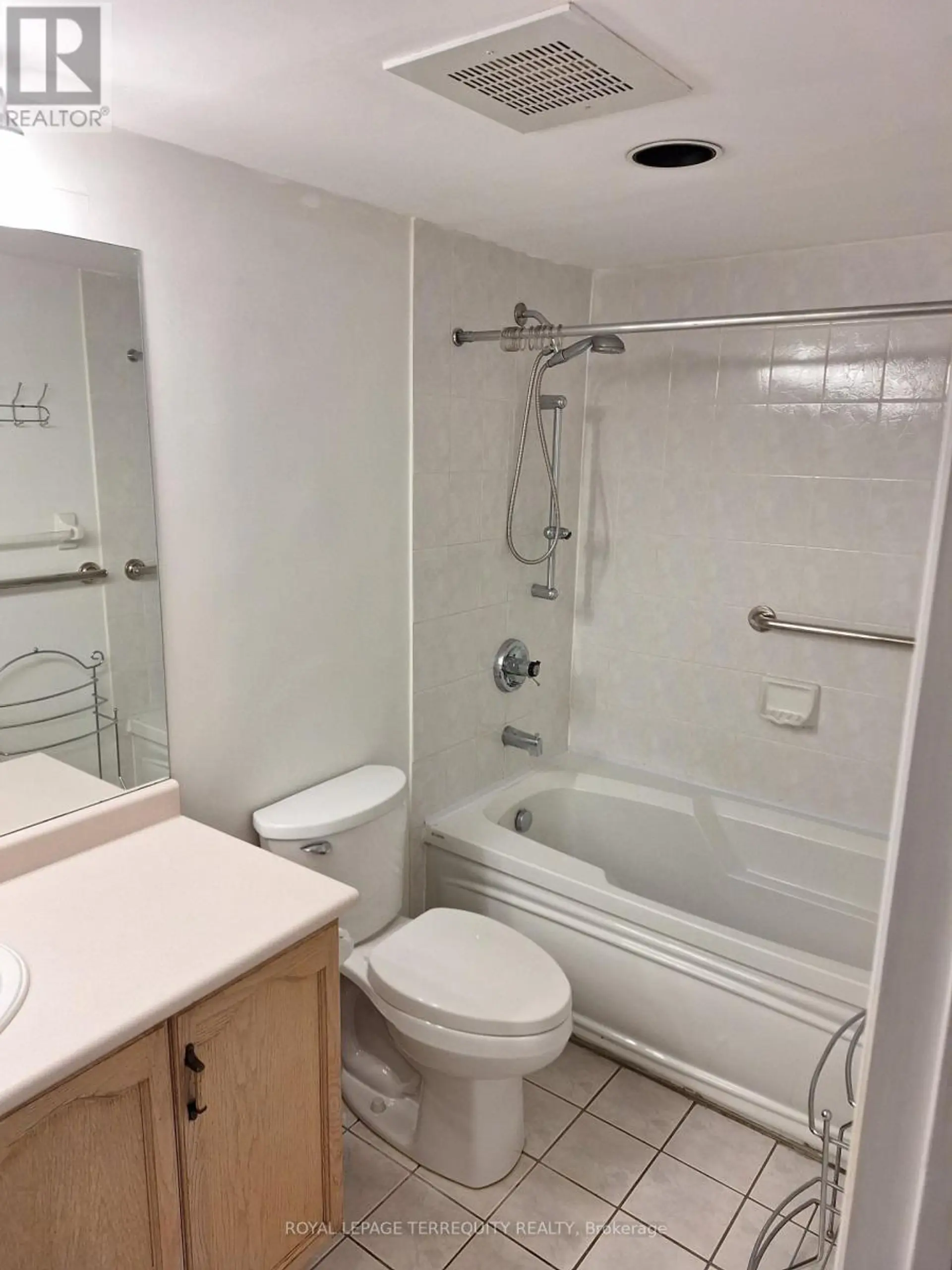 #901 850 STEELES AVENUE W - Image 14