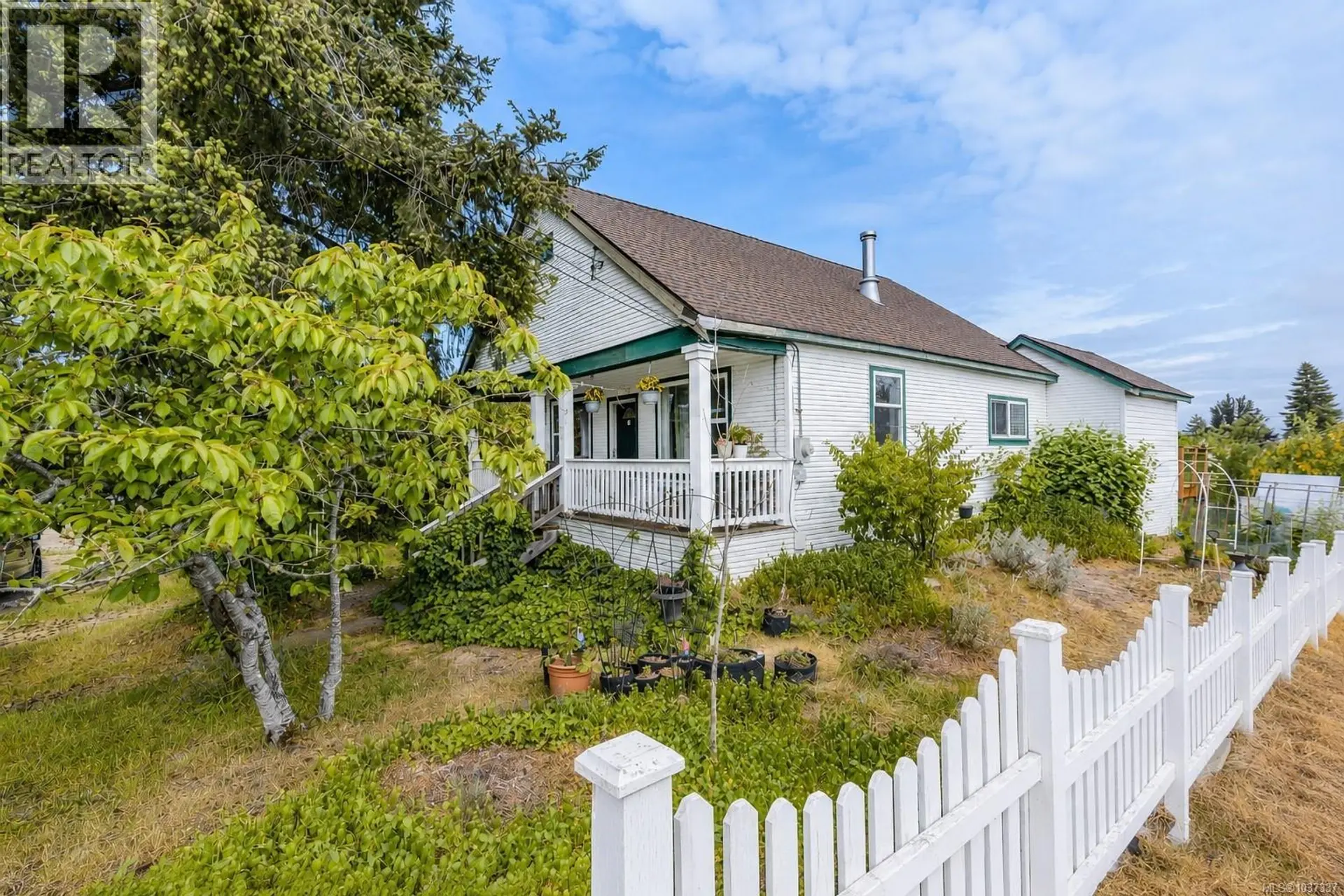 Property at 654 Farquhar St, Nanaimo, BC