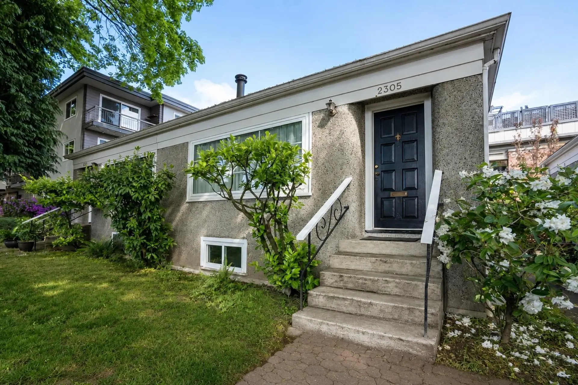 Property at 2305 W 3rd Avenue, Vancouver, BC