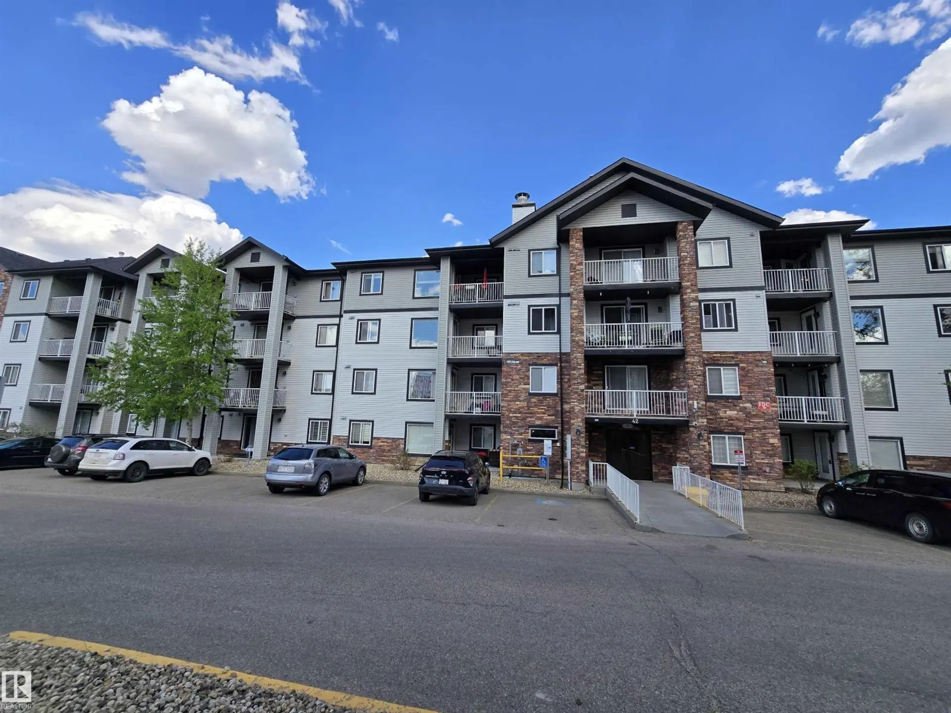 #117 42 SUMMERWOOD BV - Image 1