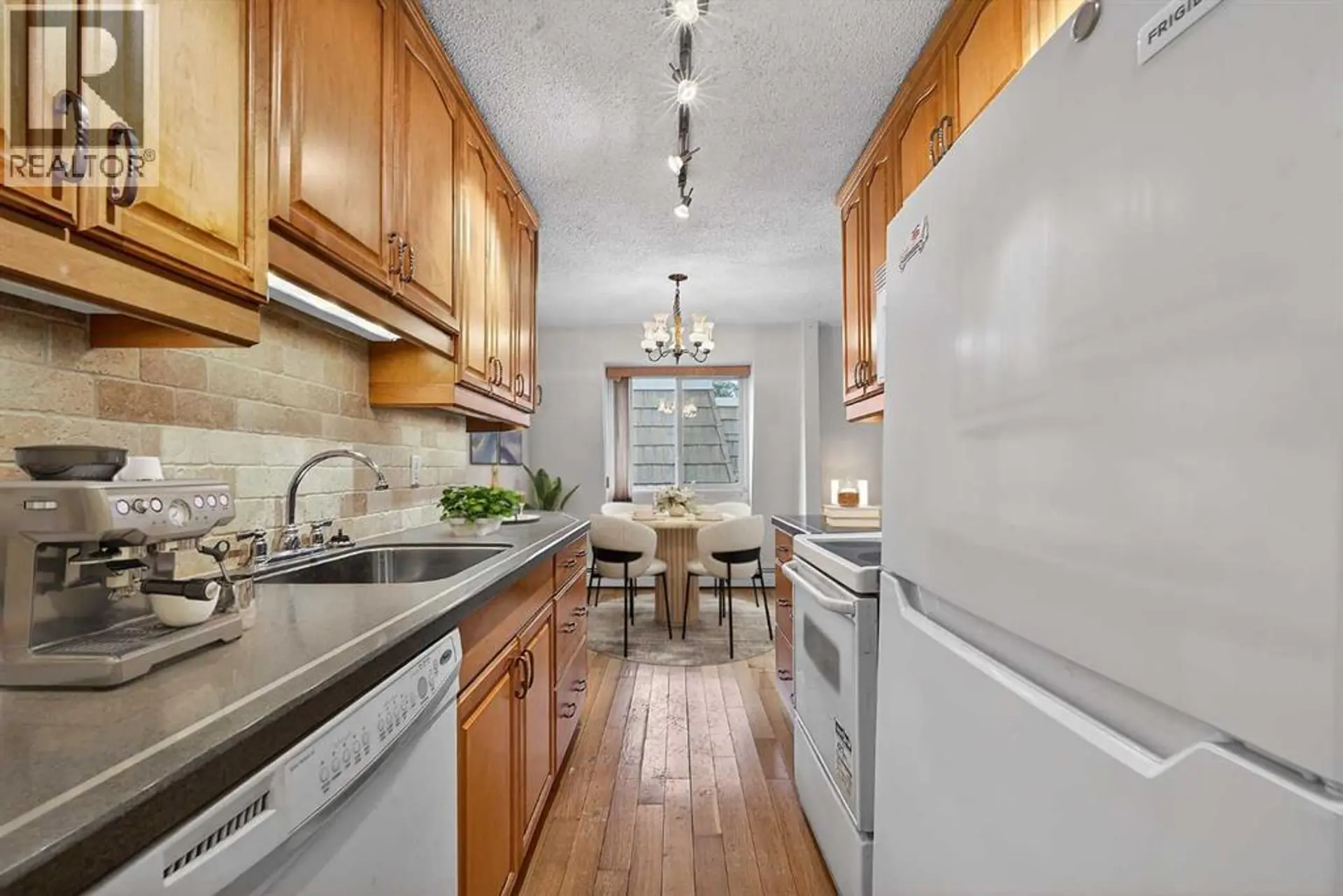 #301 508 Cedar Crescent SW - Image 14