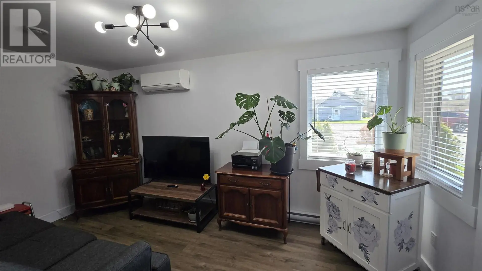 333 Nichols Avenue - Image 3