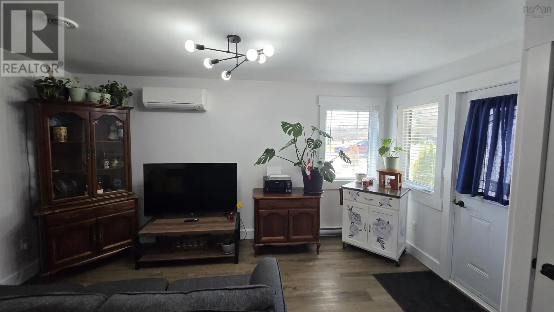 333 Nichols Avenue - Image 2