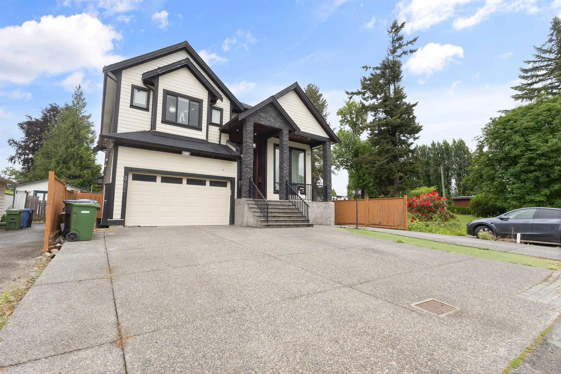Property at 33827 Mayfair Avenue, Abbotsford, BC