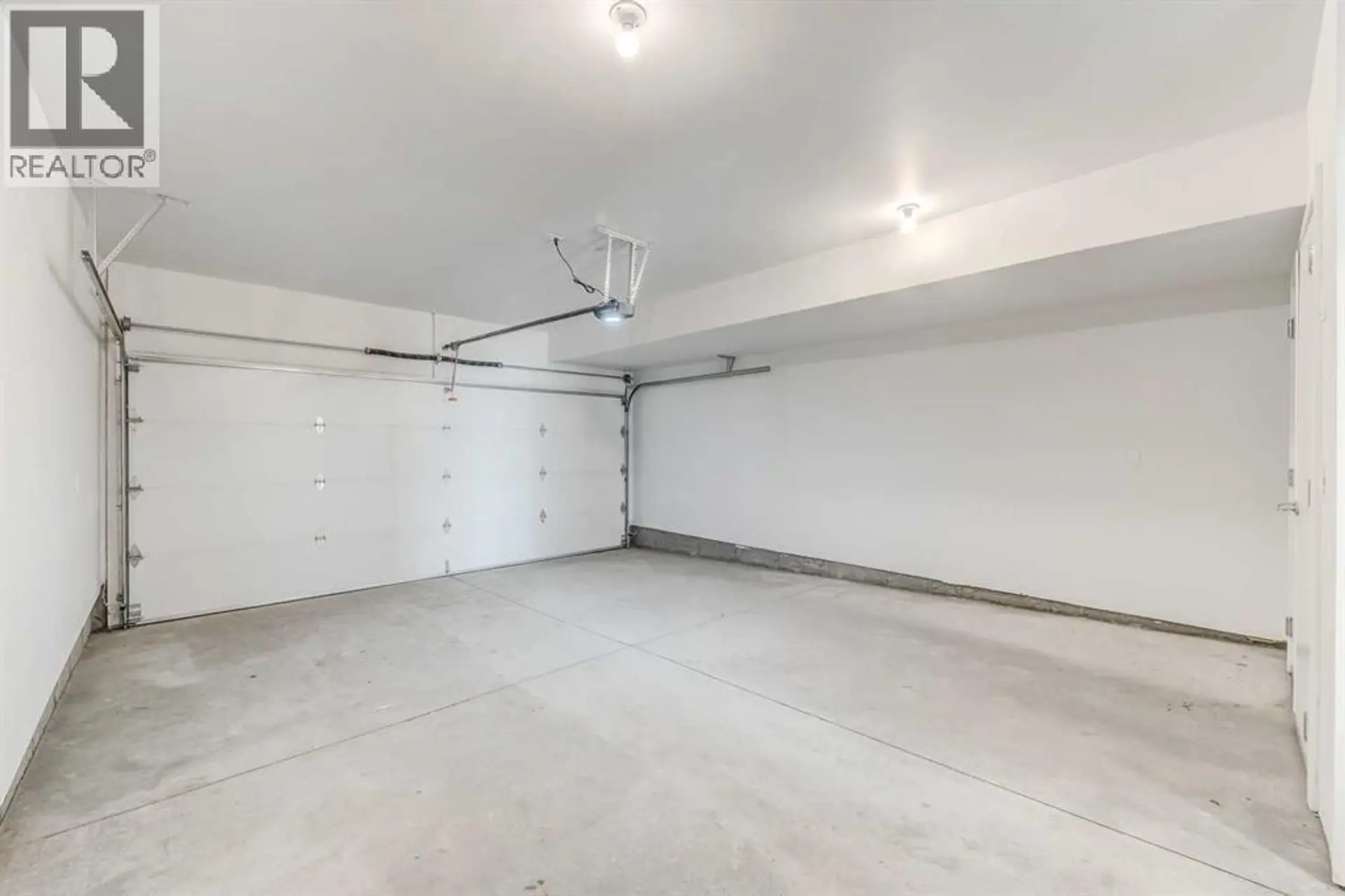 #103 857 Belmont Drive SW - Image 16