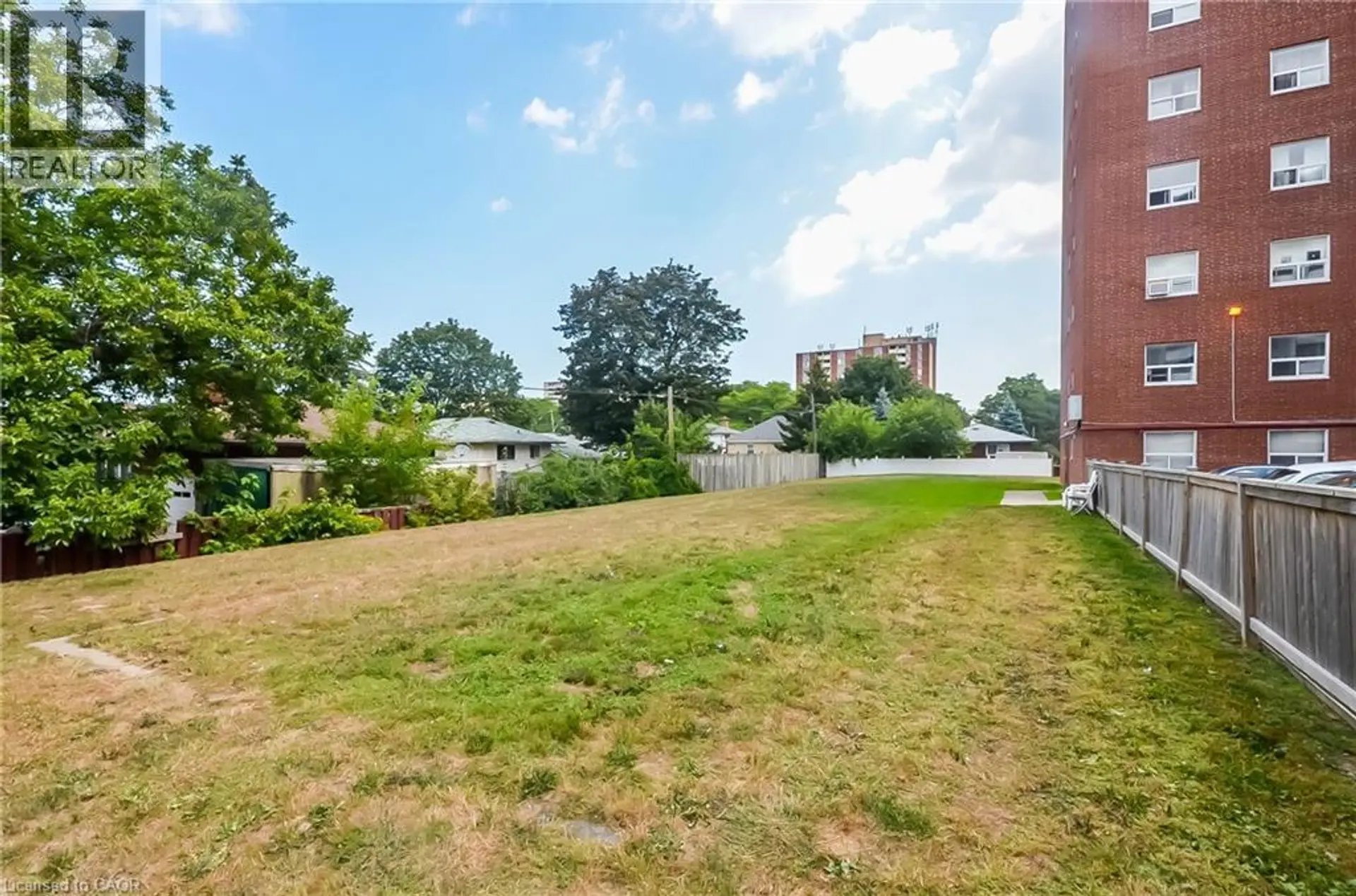 #208 851 QUEENSTON Road - Image 8