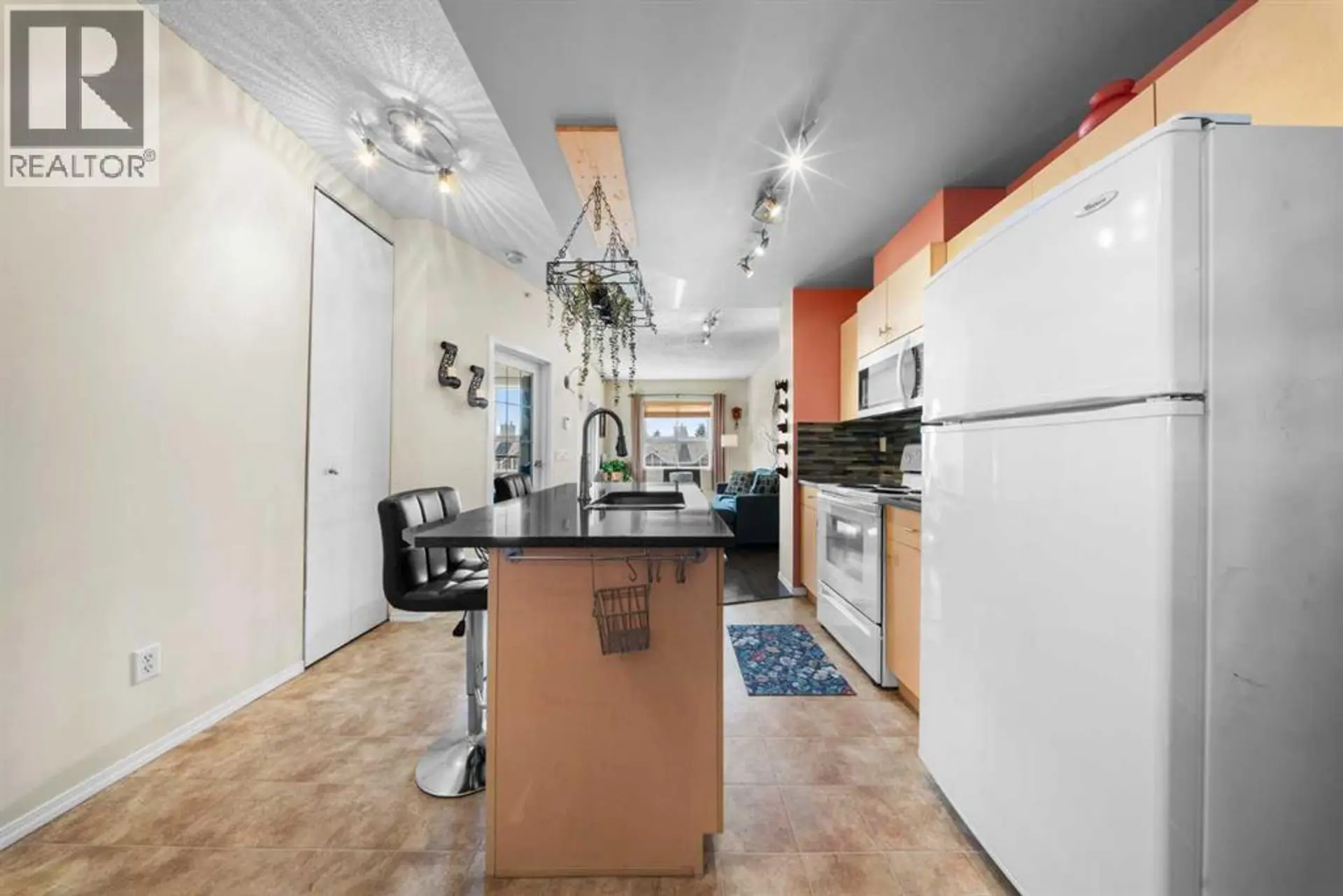 #3206 73 Erin Woods Court SE - Image 7