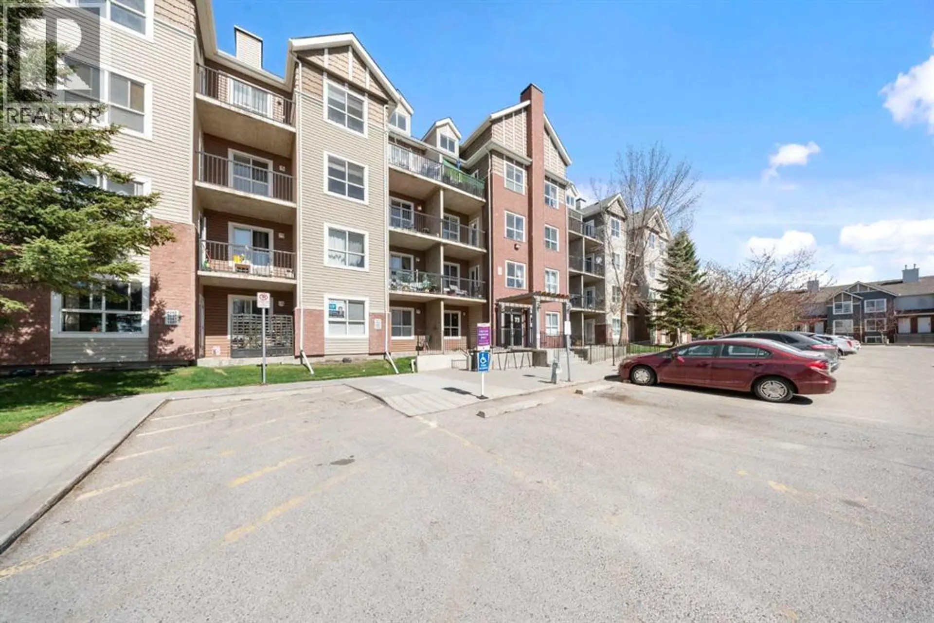 #3206 73 Erin Woods Court SE - Image 16
