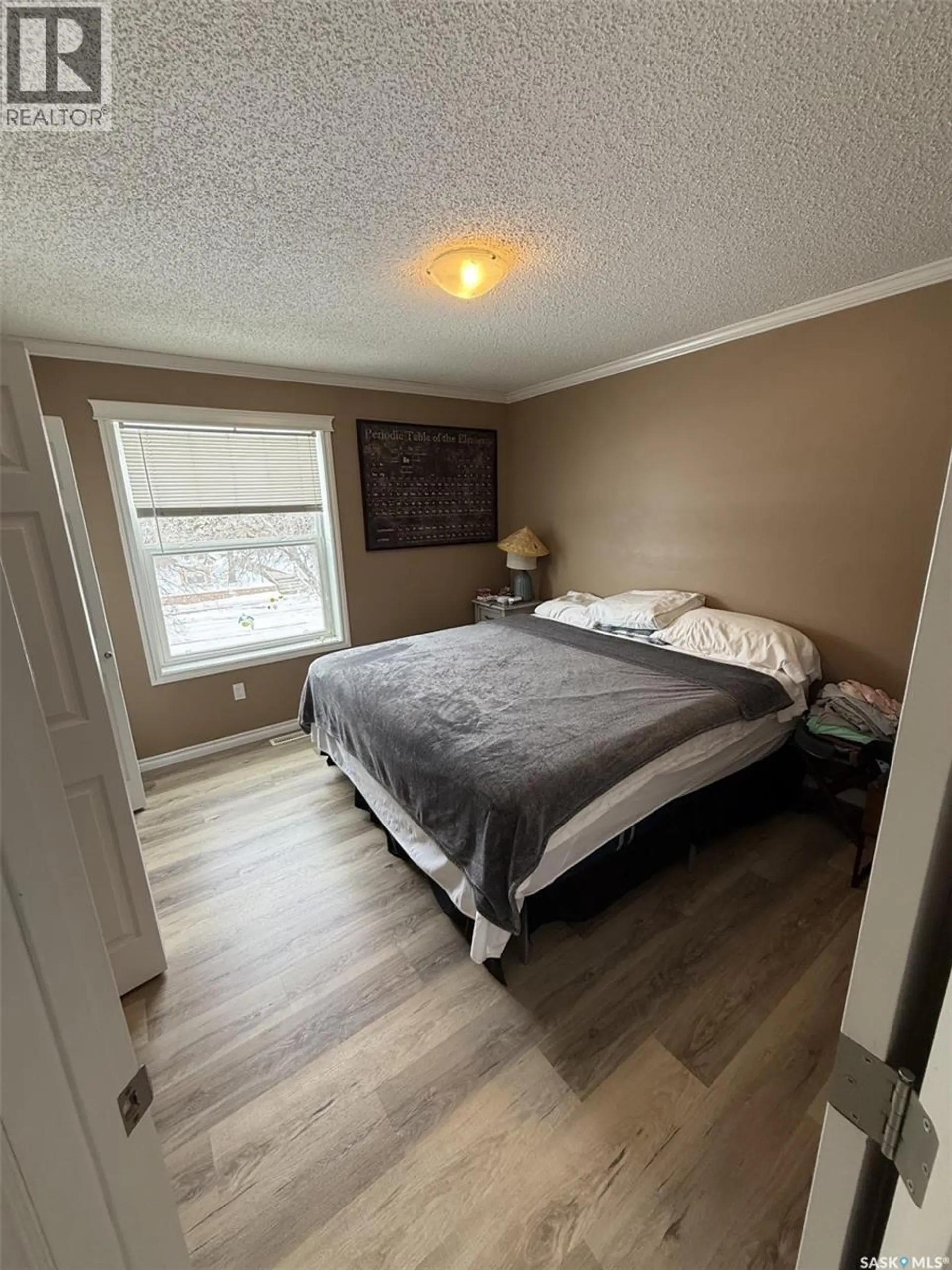 #203 148 Catherine STREET - Image 11