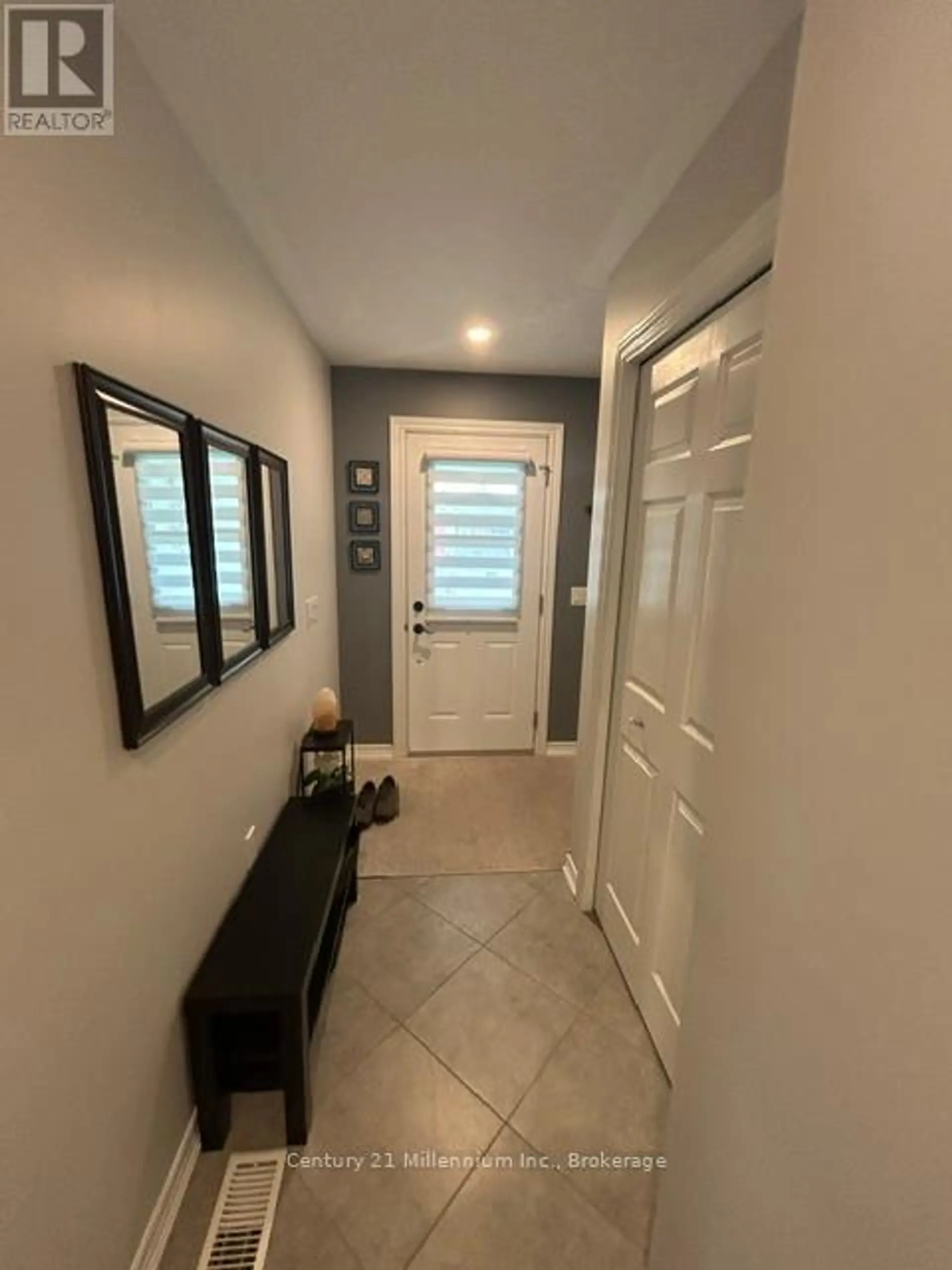 8 KENTUCKY AVENUE - Image 4