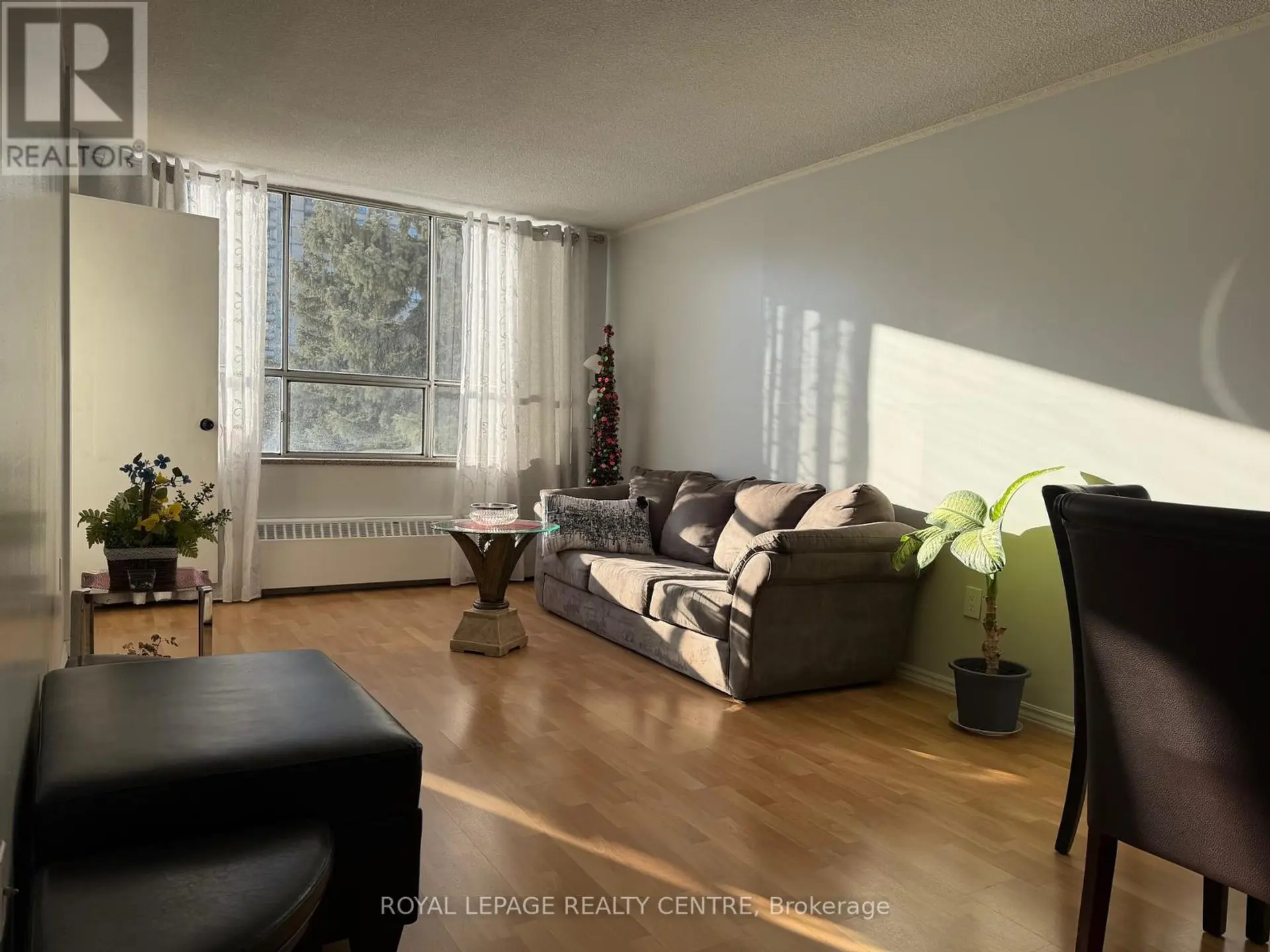 #209 340 DIXON ROAD - Image 2