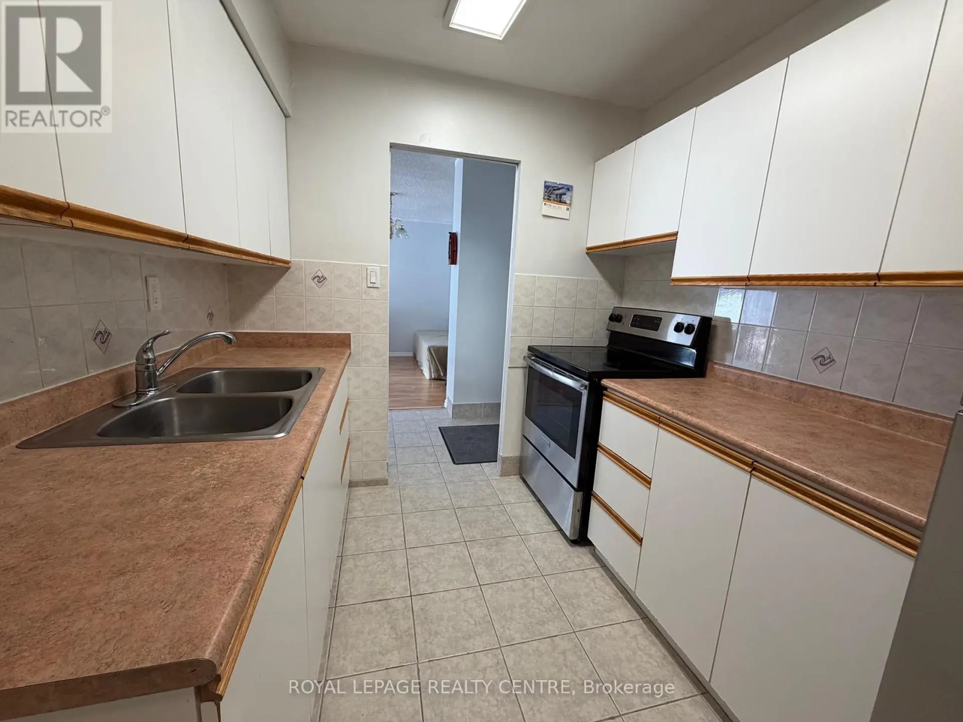 #209 340 DIXON ROAD - Image 9