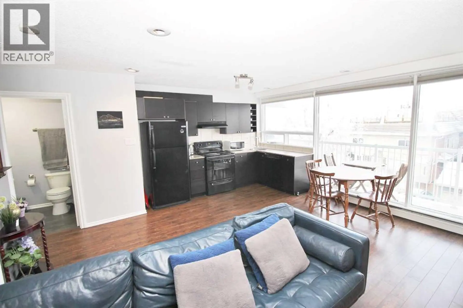 #402 1612 14 Avenue SW - Image 5