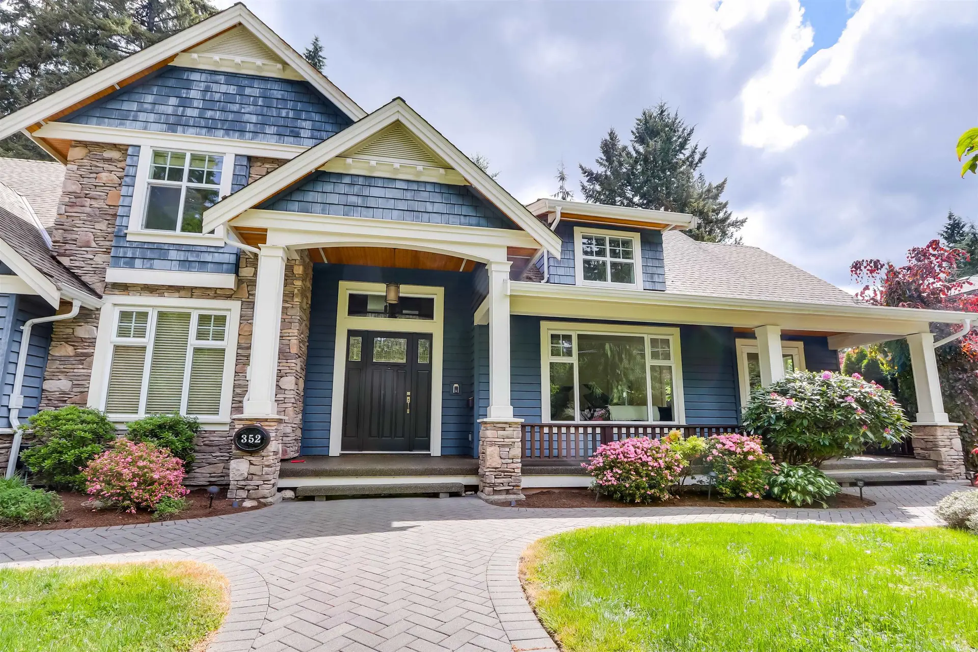 Property at 352 St. James Crescent, West Vancouver, BC