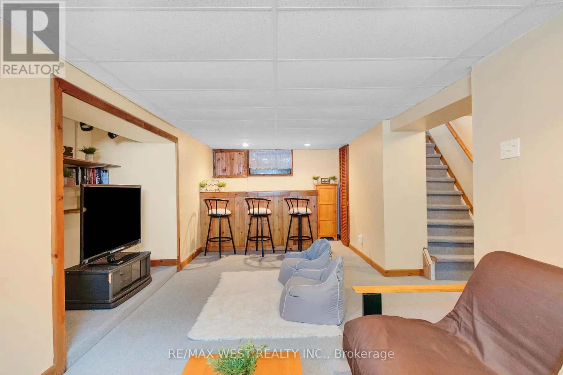 15 MILLWOOD ROAD - Image 13