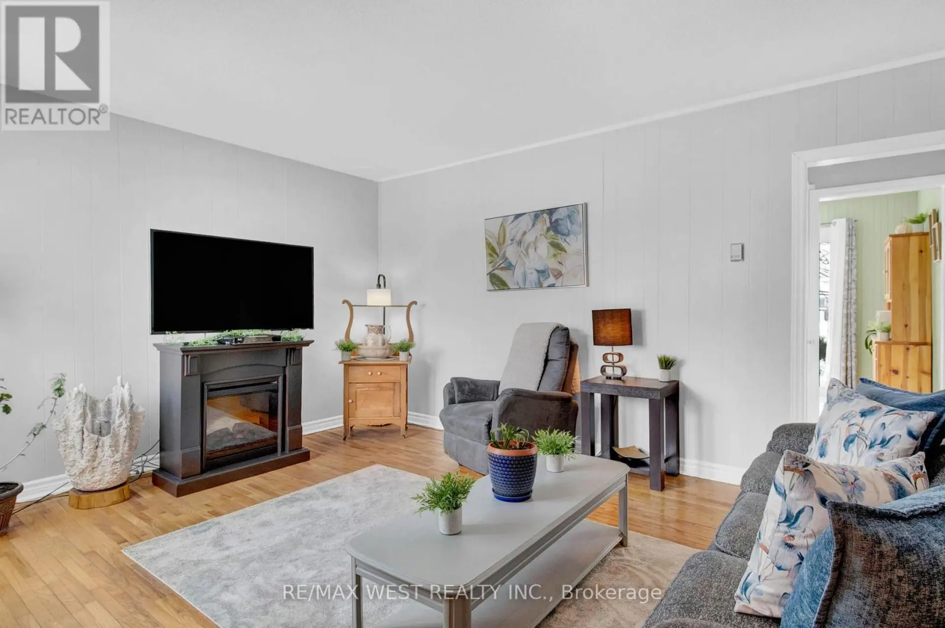 15 MILLWOOD ROAD - Image 3