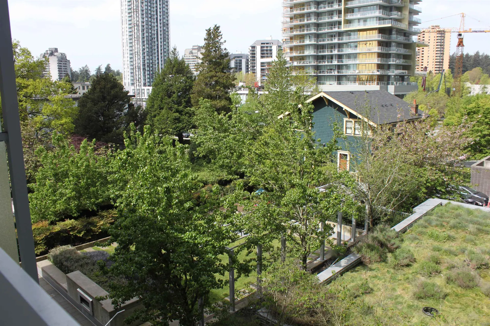 #403 6333 Silver Avenue - Image 5