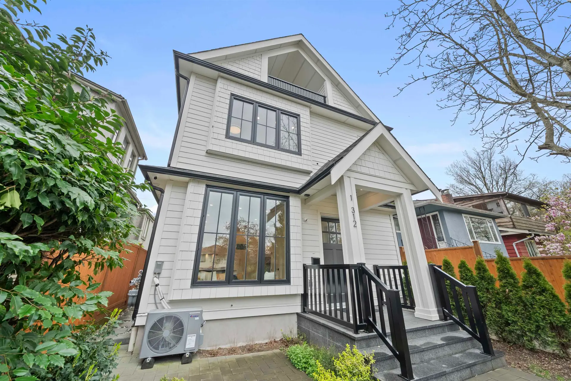 Property at #1 312 E 40th Avenue, Vancouver, BC