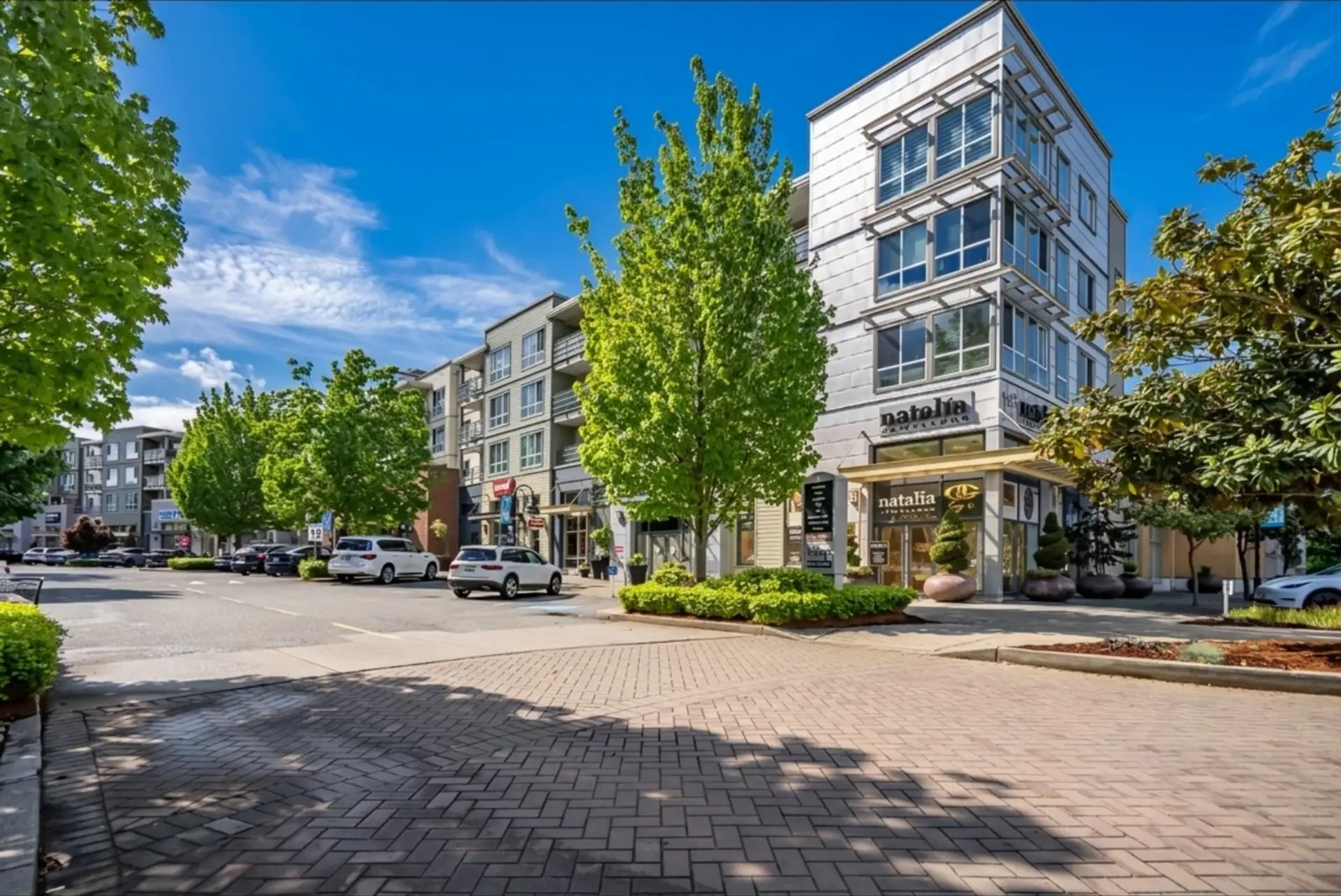 Property at #406 15735 Croydon Drive, Surrey, BC