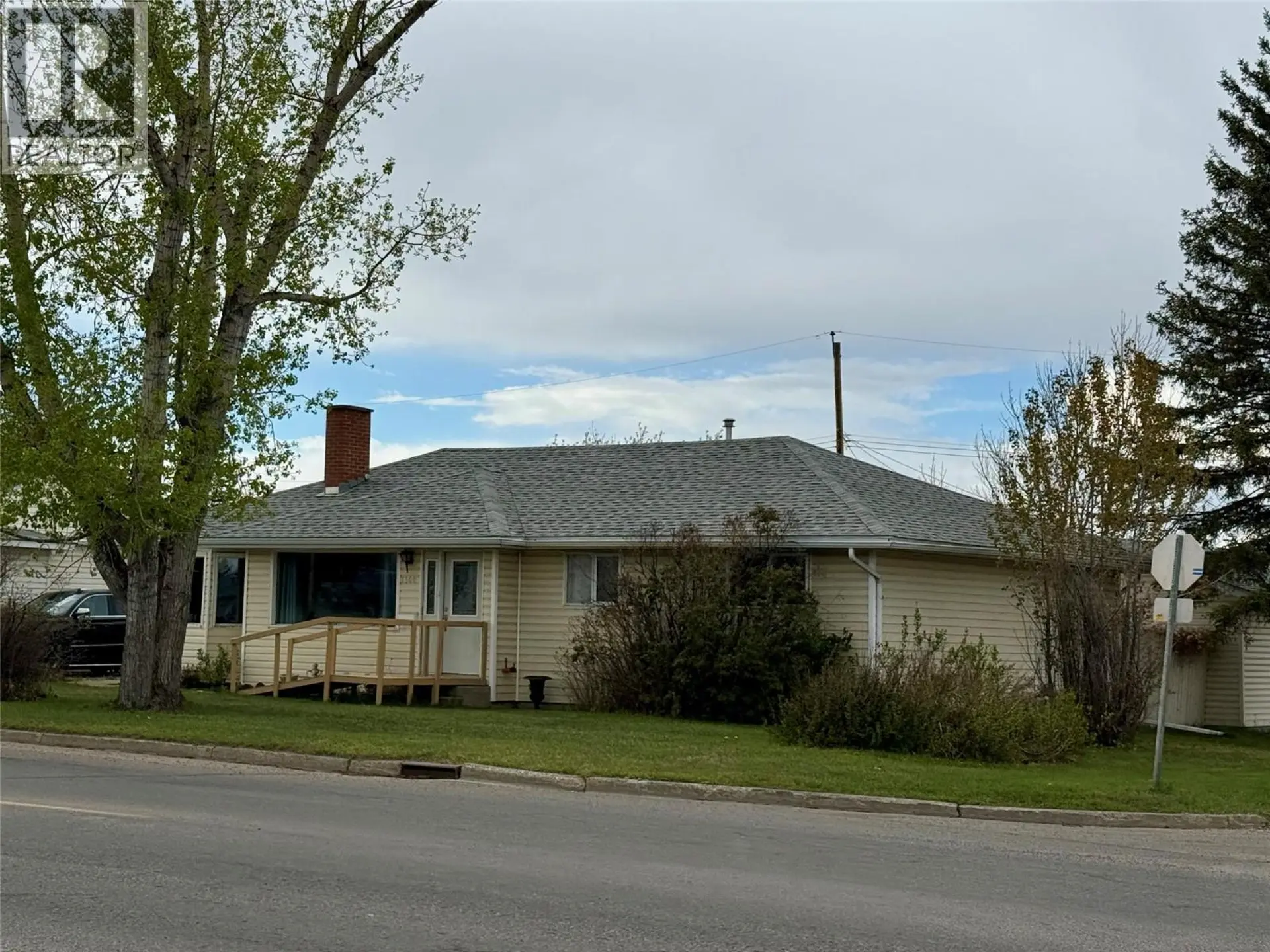 Property at 1300 116 Avenue, Dawson Creek, BC