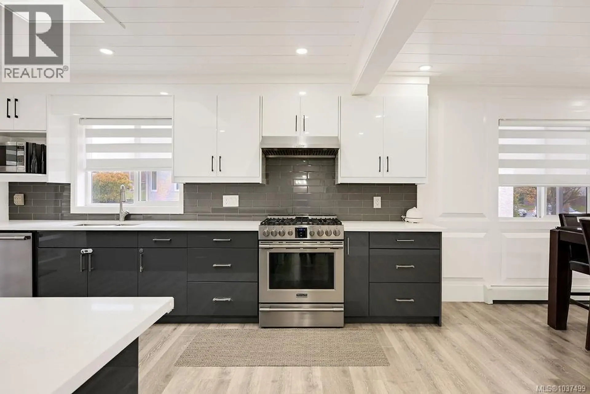 Property at 2710 Victor St, Victoria, BC