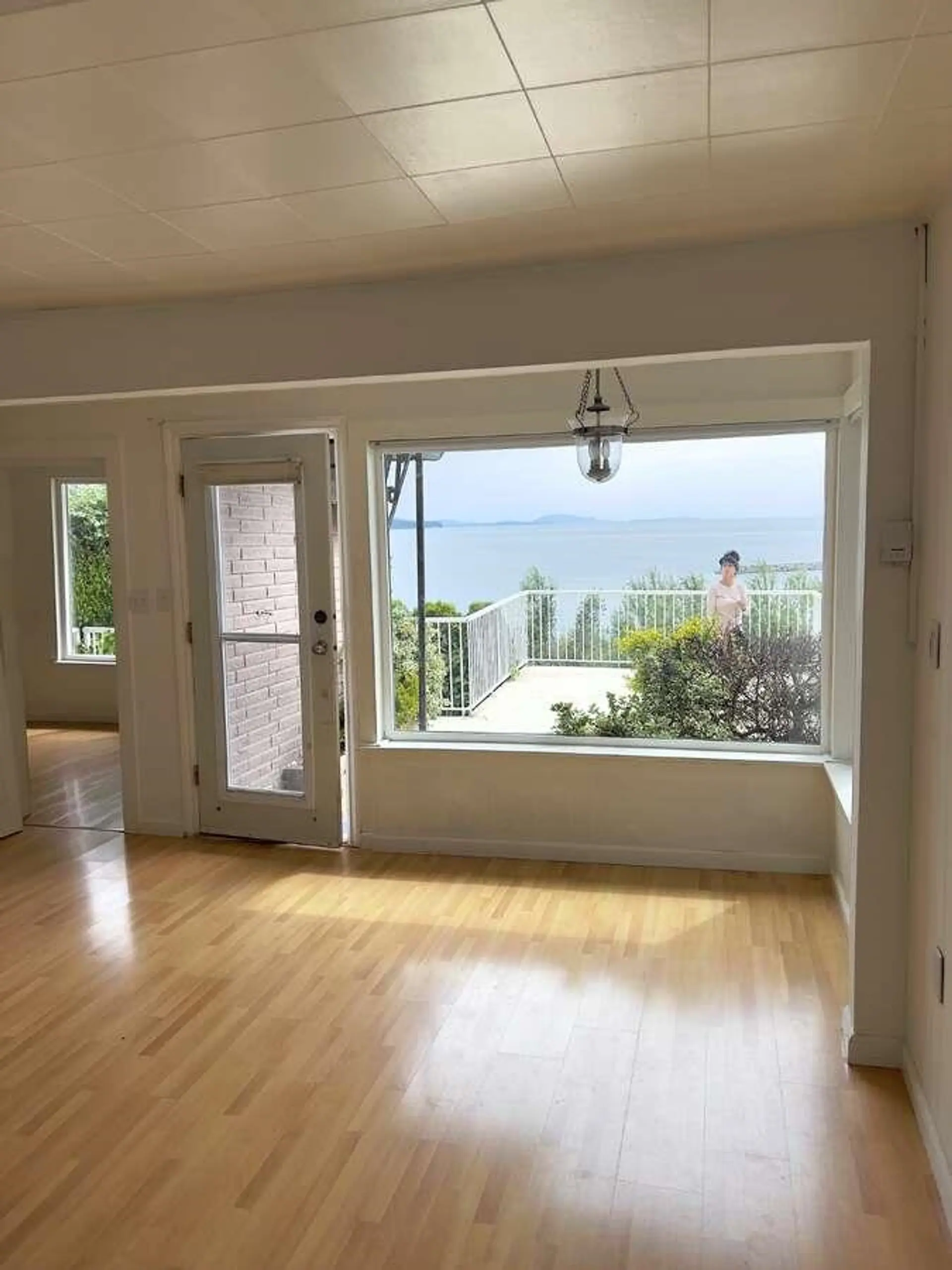 15181 Marine Drive - Image 4