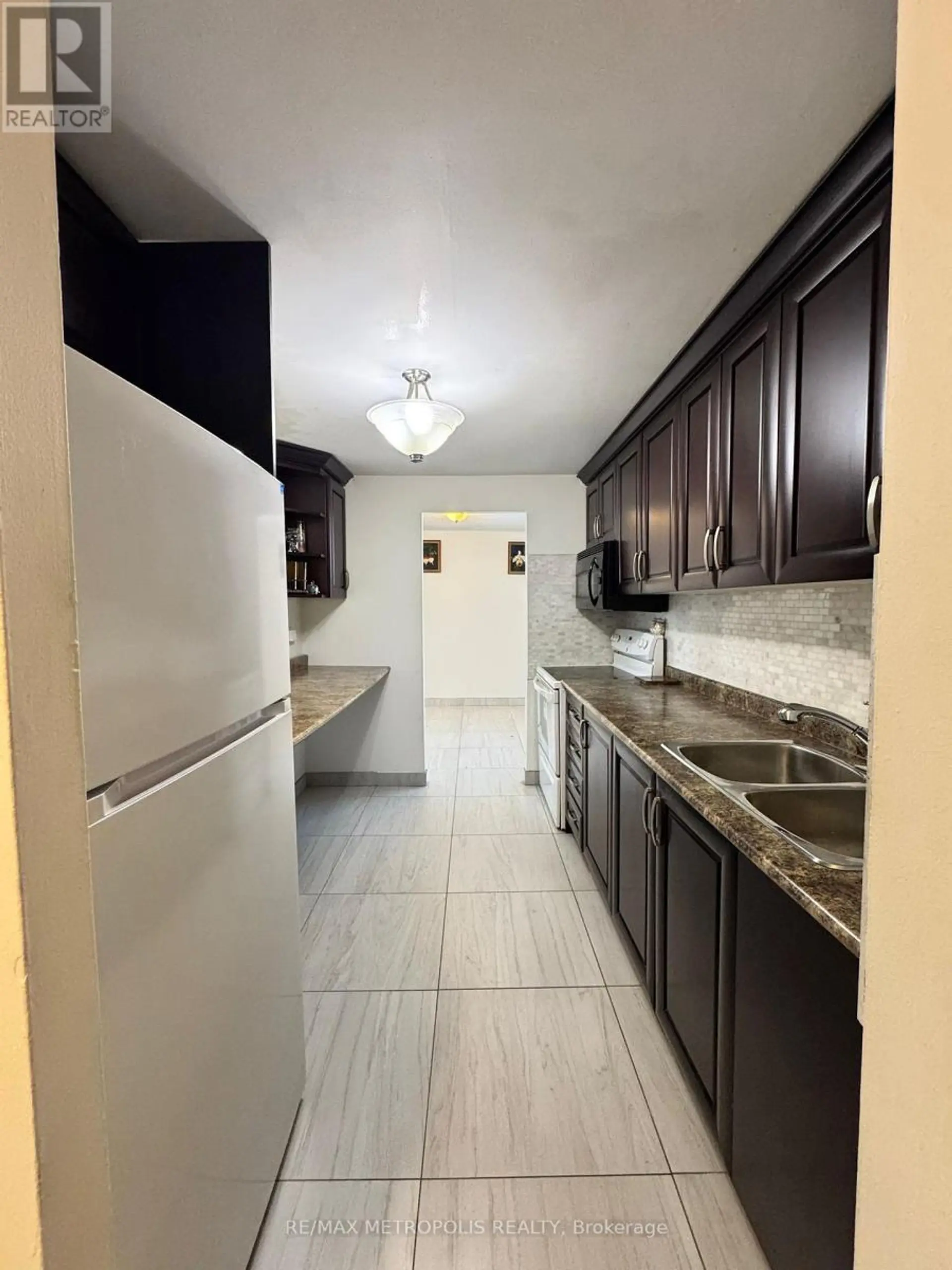 #202 1445 WILSON AVENUE - Image 7