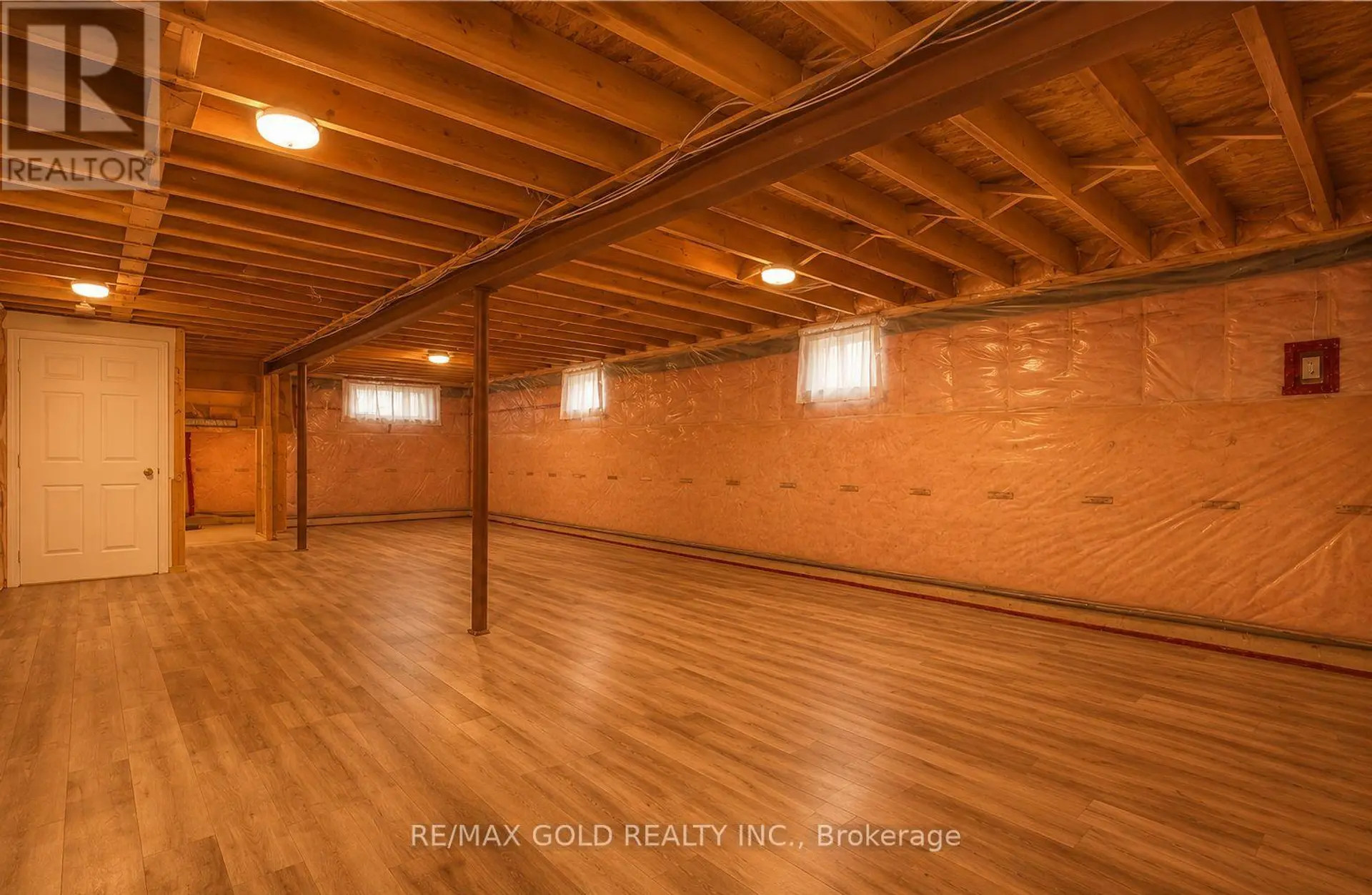 117 WAWINET STREET - Image 15