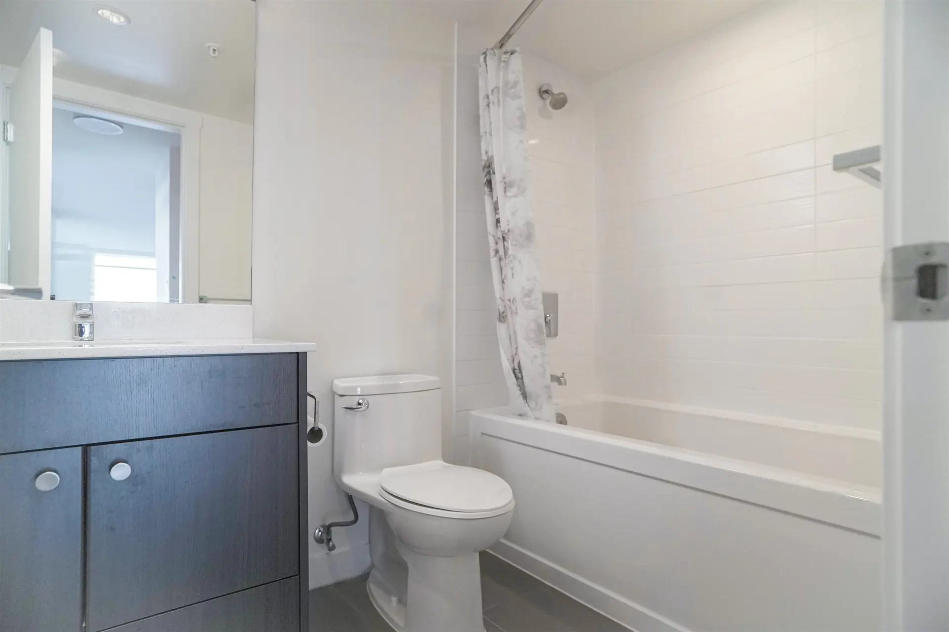 #1705 608 Belmont Street - Image 15
