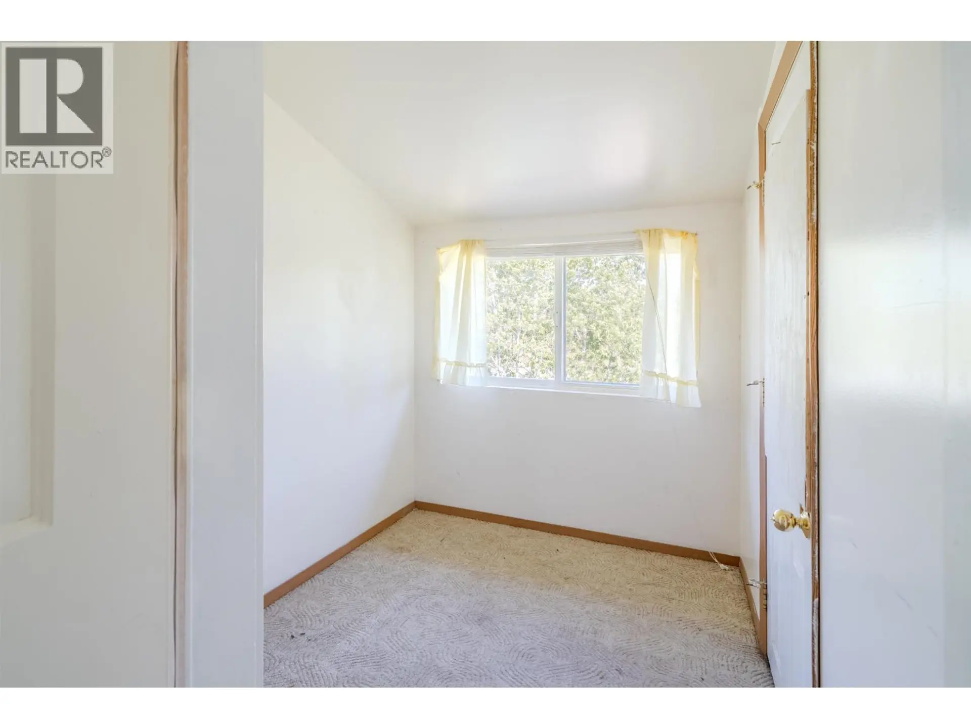 125-145 DOGWOOD AVENUE - Image 14