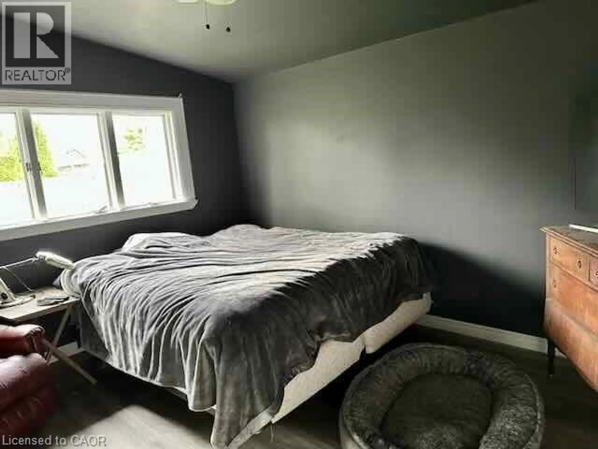 126 LILACSIDE Drive - Image 4