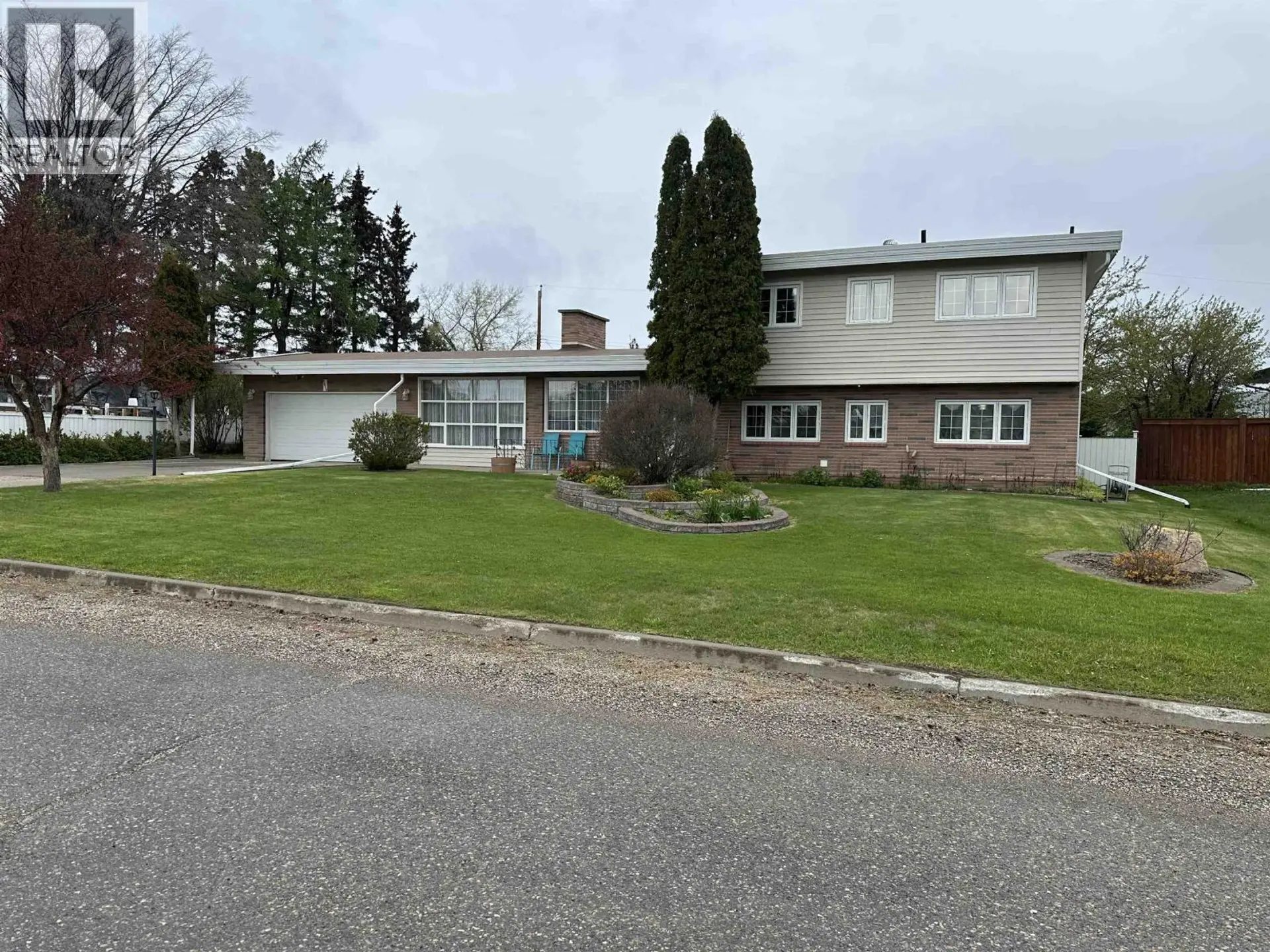 Property at 9616 106 AVENUE, Fort St. John, BC