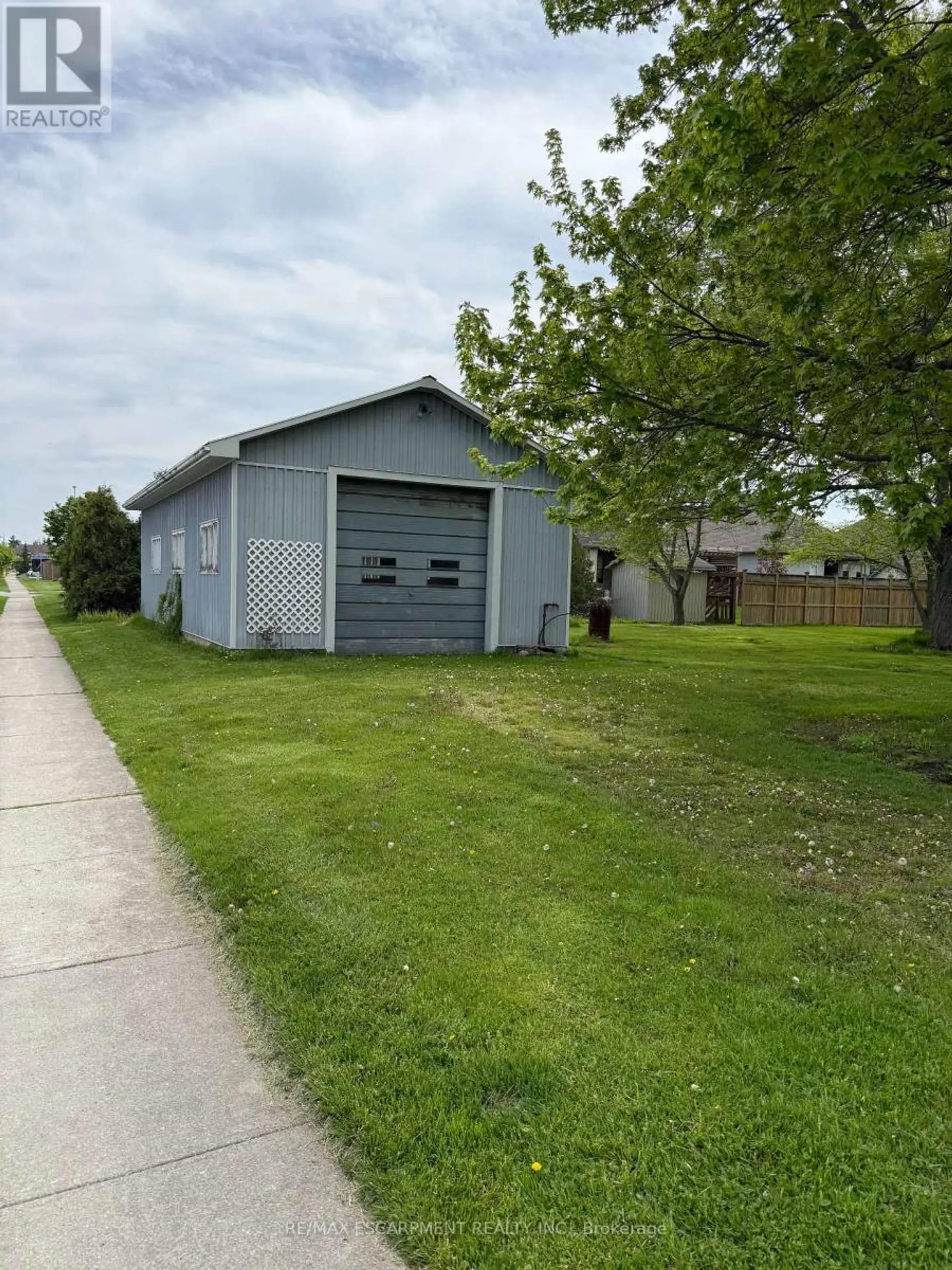 3931 MAIN STREET W - Image 5