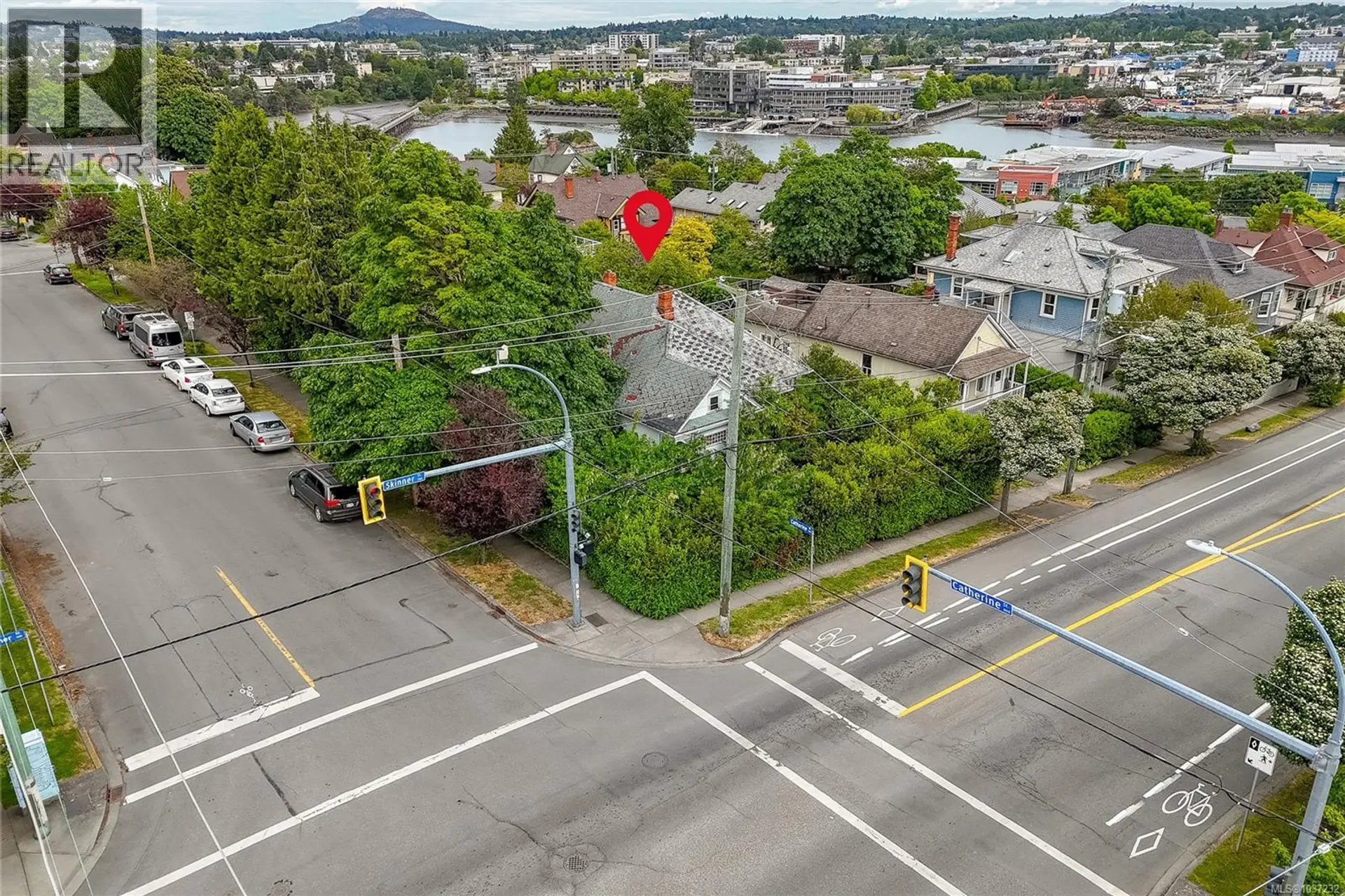 225 Skinner St SE - Image 5