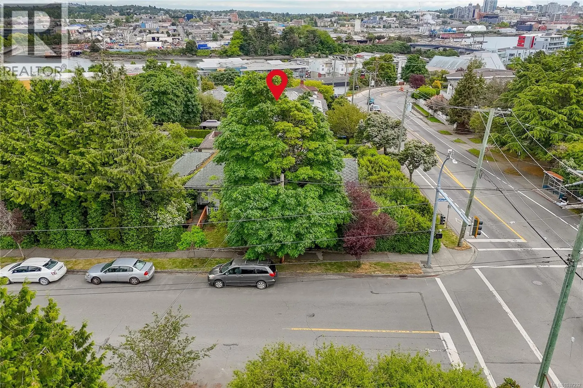 225 Skinner St SE - Image 6