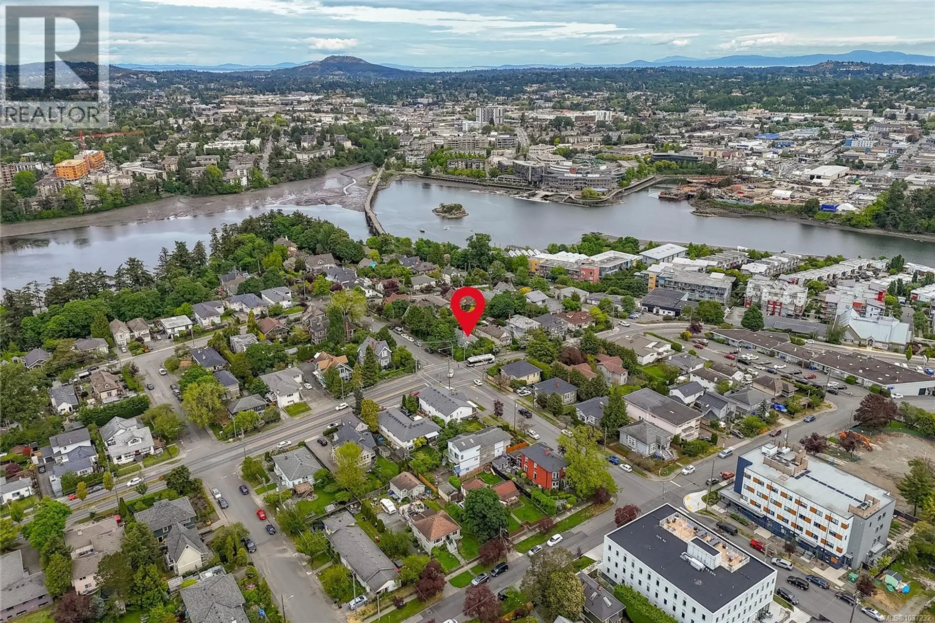 225 Skinner St SE - Image 9
