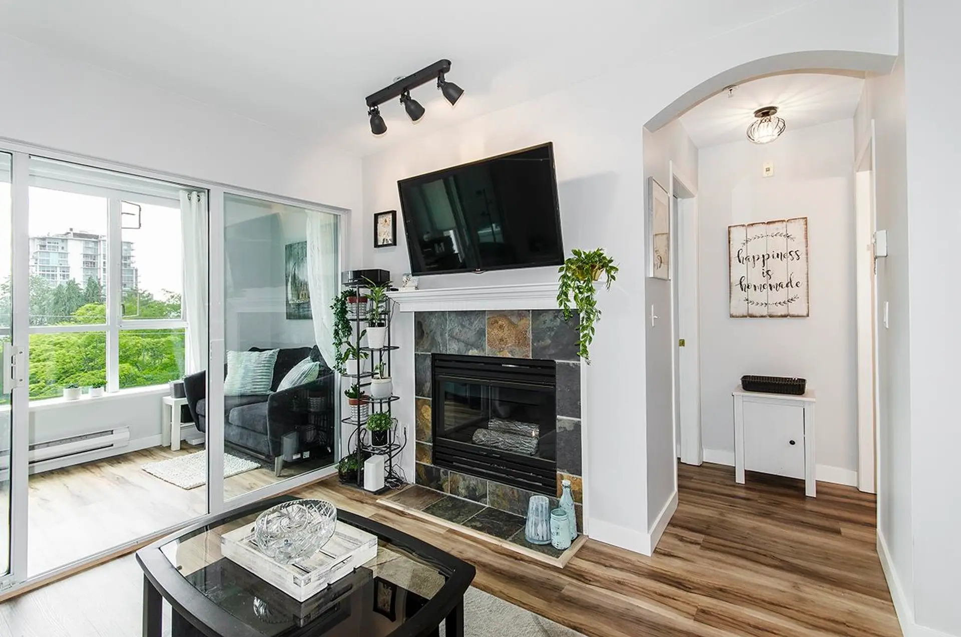 #305 155 E 3rd Street - Image 12