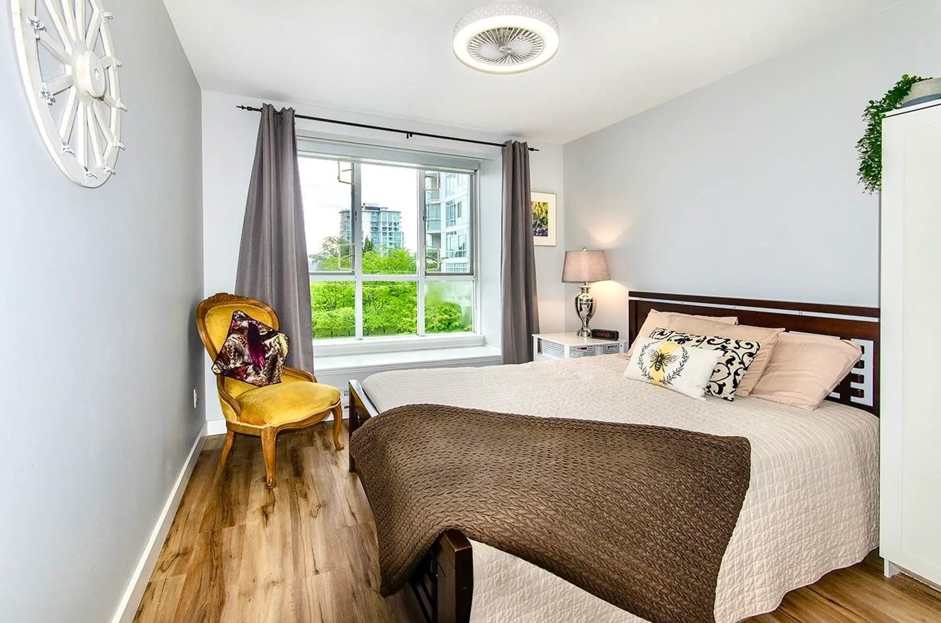 #305 155 E 3rd Street - Image 15