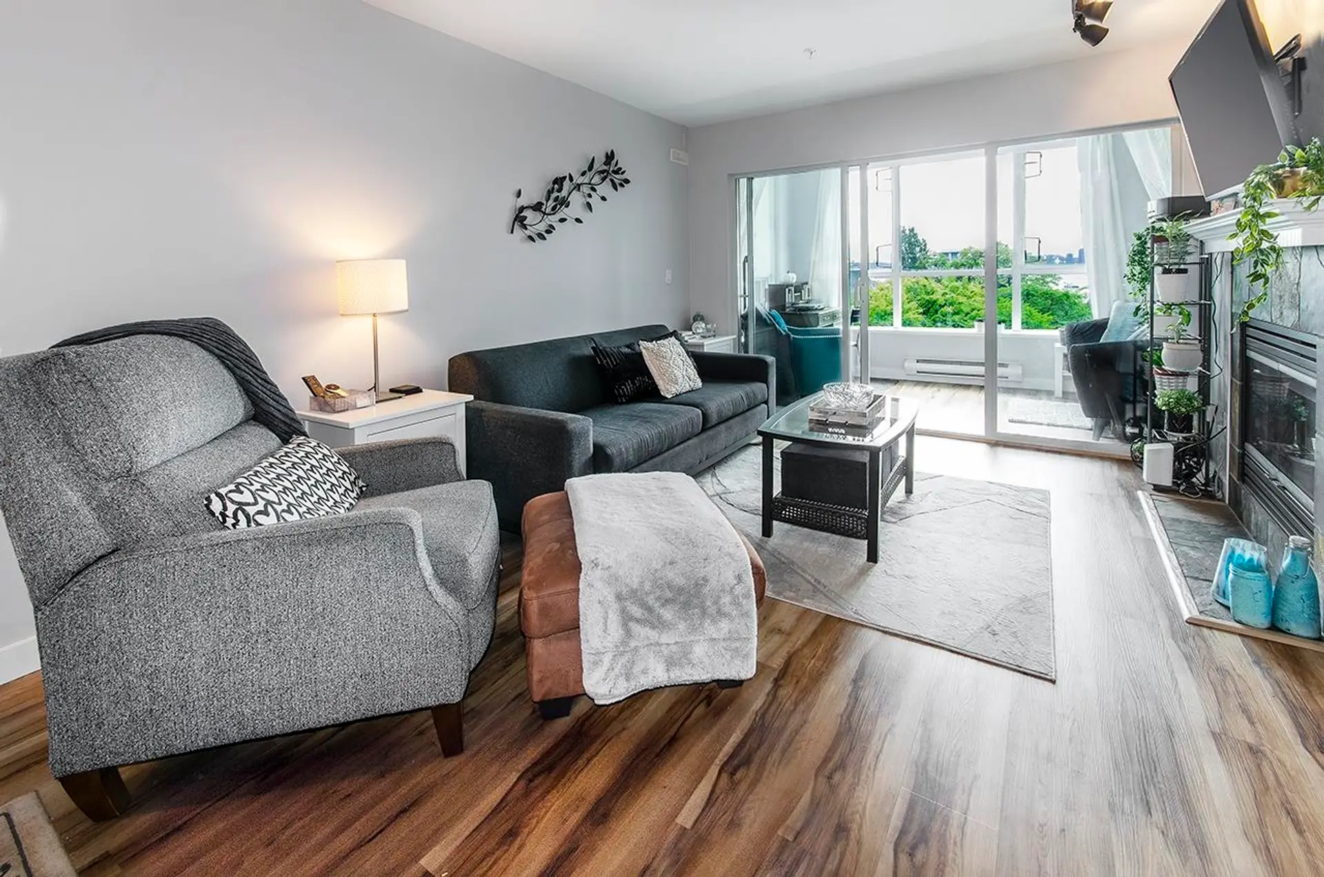 #305 155 E 3rd Street - Image 8